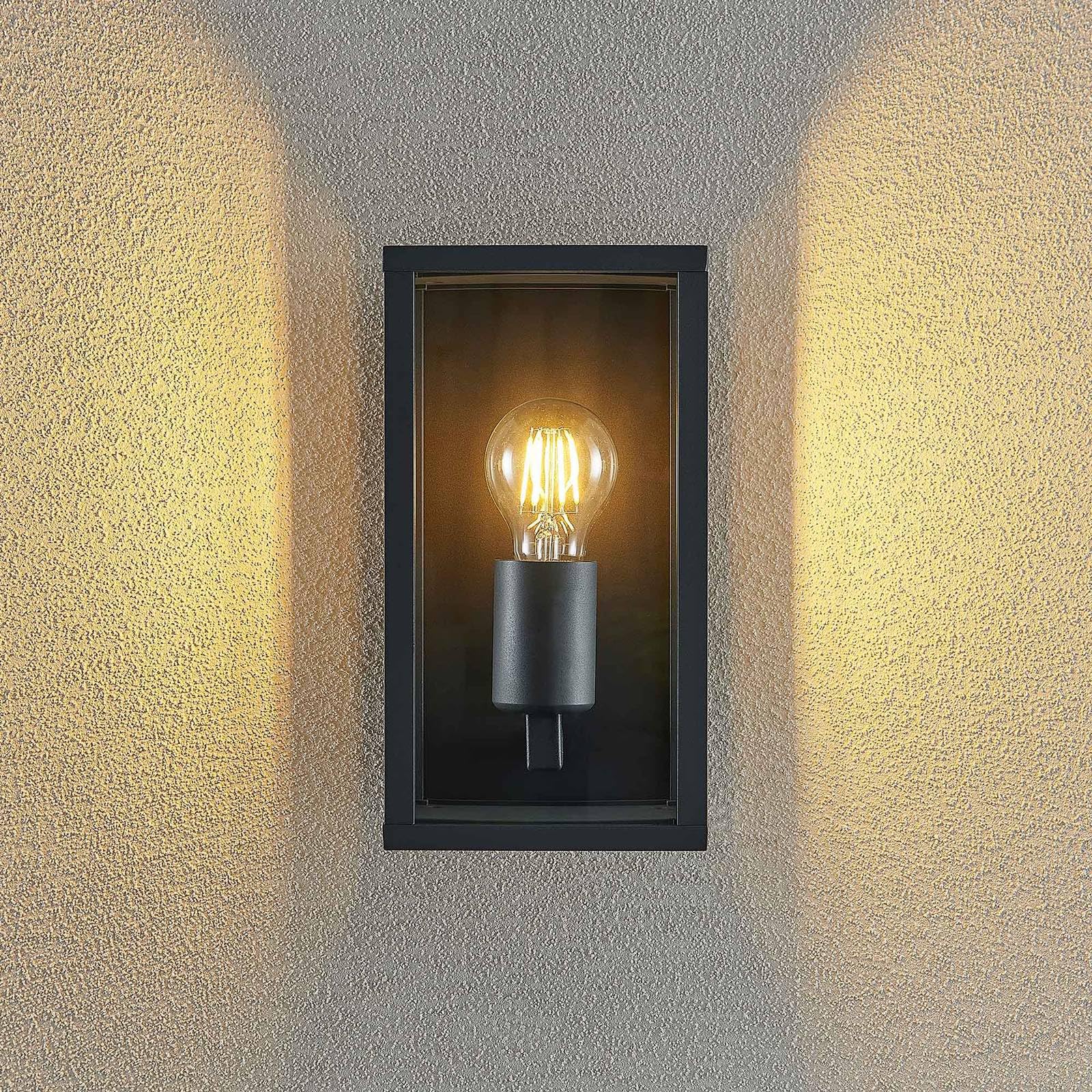 Lindby Applique da esterni dimmerabile (Moderno) colore Nero, in Alluminio applique lampada LED outdoor per facciata/parete terrazzo e balcone