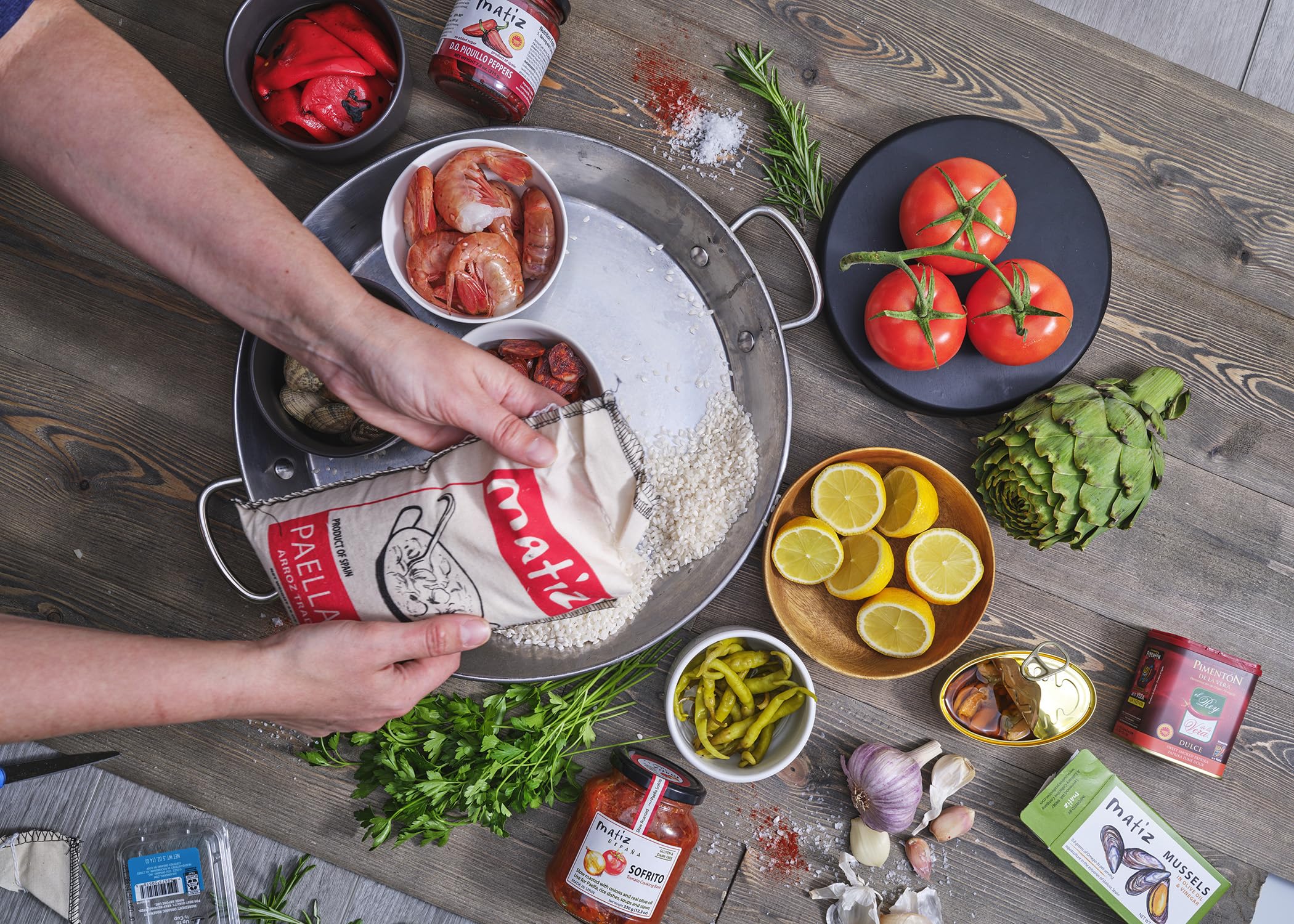 Matiz España Deluxe - Juego de regalo de cocina de paella, ingredientes españoles auténticos | Sartén tradicional, regalo de cocina gourmet y horneado para los amantes de la comida