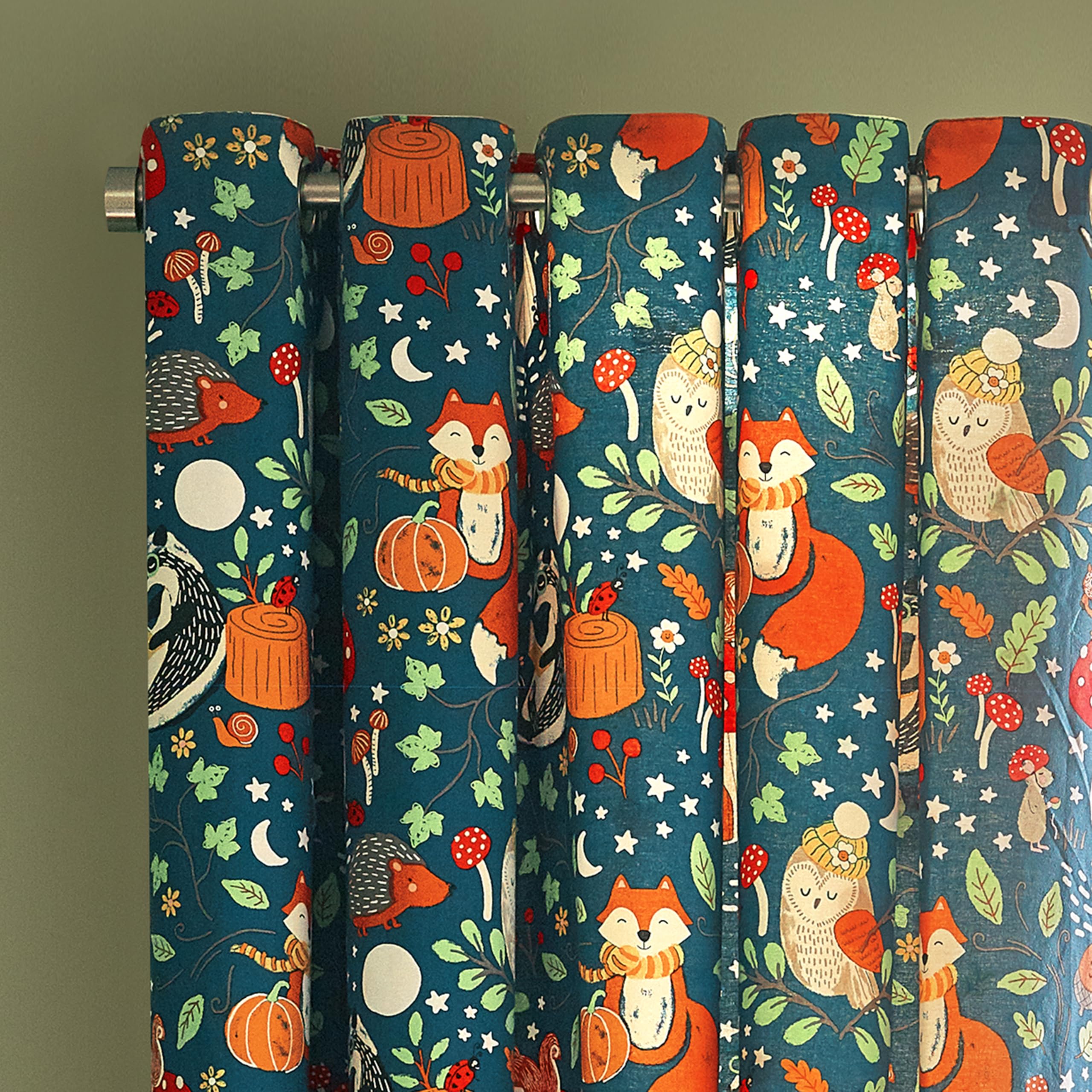 Catherine Lansfield  Kids Fox And Woodland Friends Eyelet Curtains - Green - 168x183cm