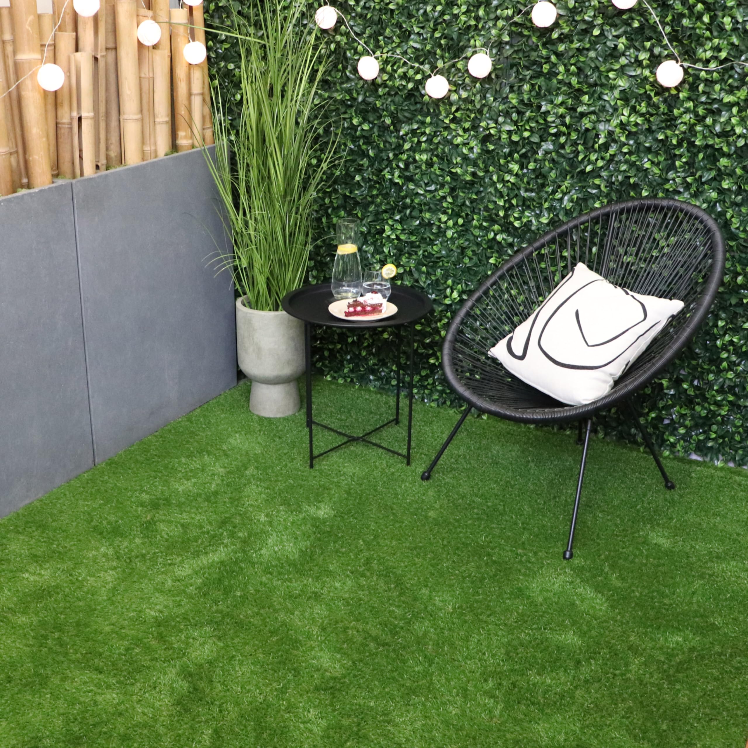Primaflor Kunstrasen Korsika | 1 - MUSTERSTÜCK | Grün | 30 mm hoch | UV-stabil | wetterfest | wasserdurchlässiger Rasenteppich | Outdoor Bodenbelag für Balkon Terrasse Garten