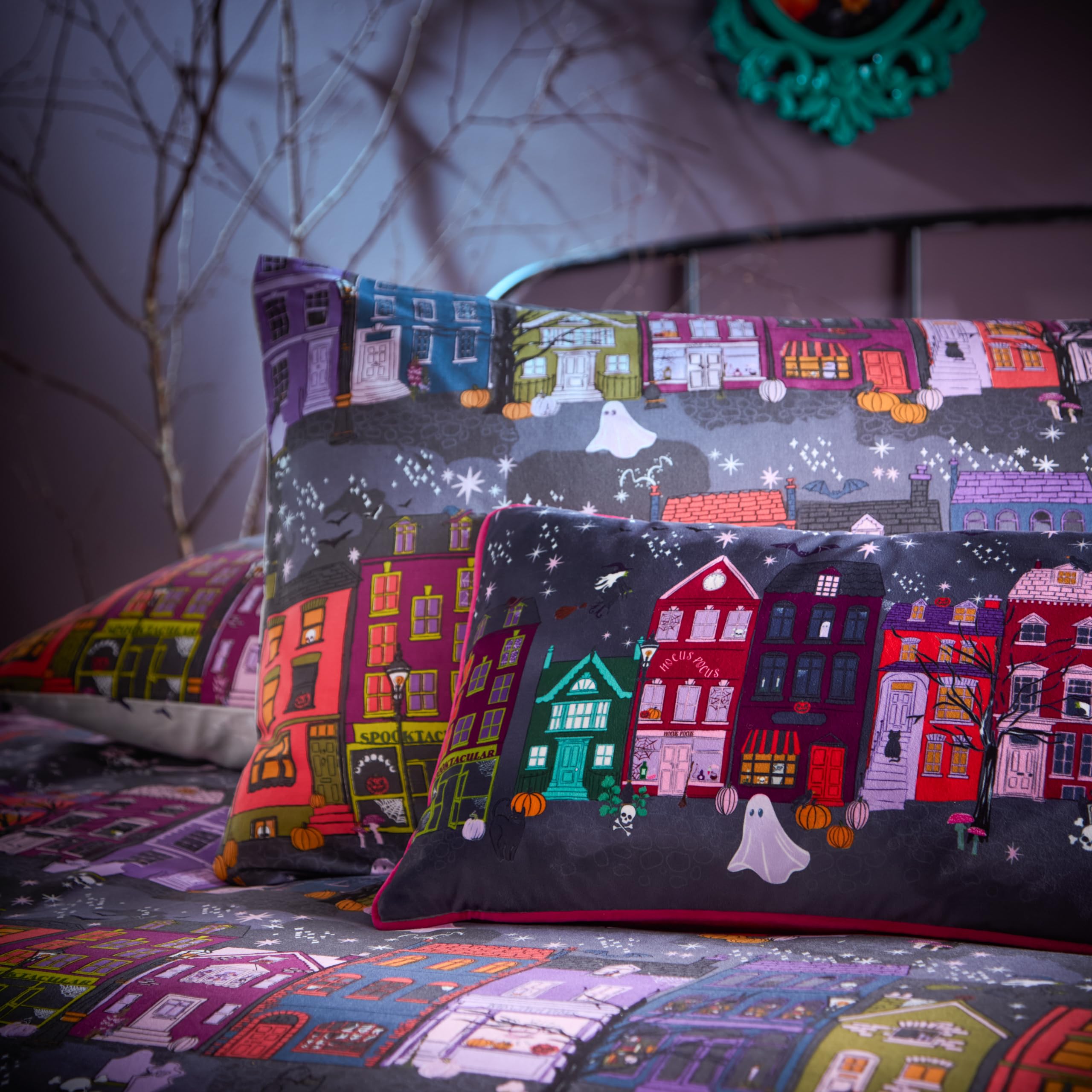 furn. Creepy Town Reversible Duvet Cover Set - Halloween Bedding (Charcoal - King U.K. Standard), King (U.K. Standard) - Image 3