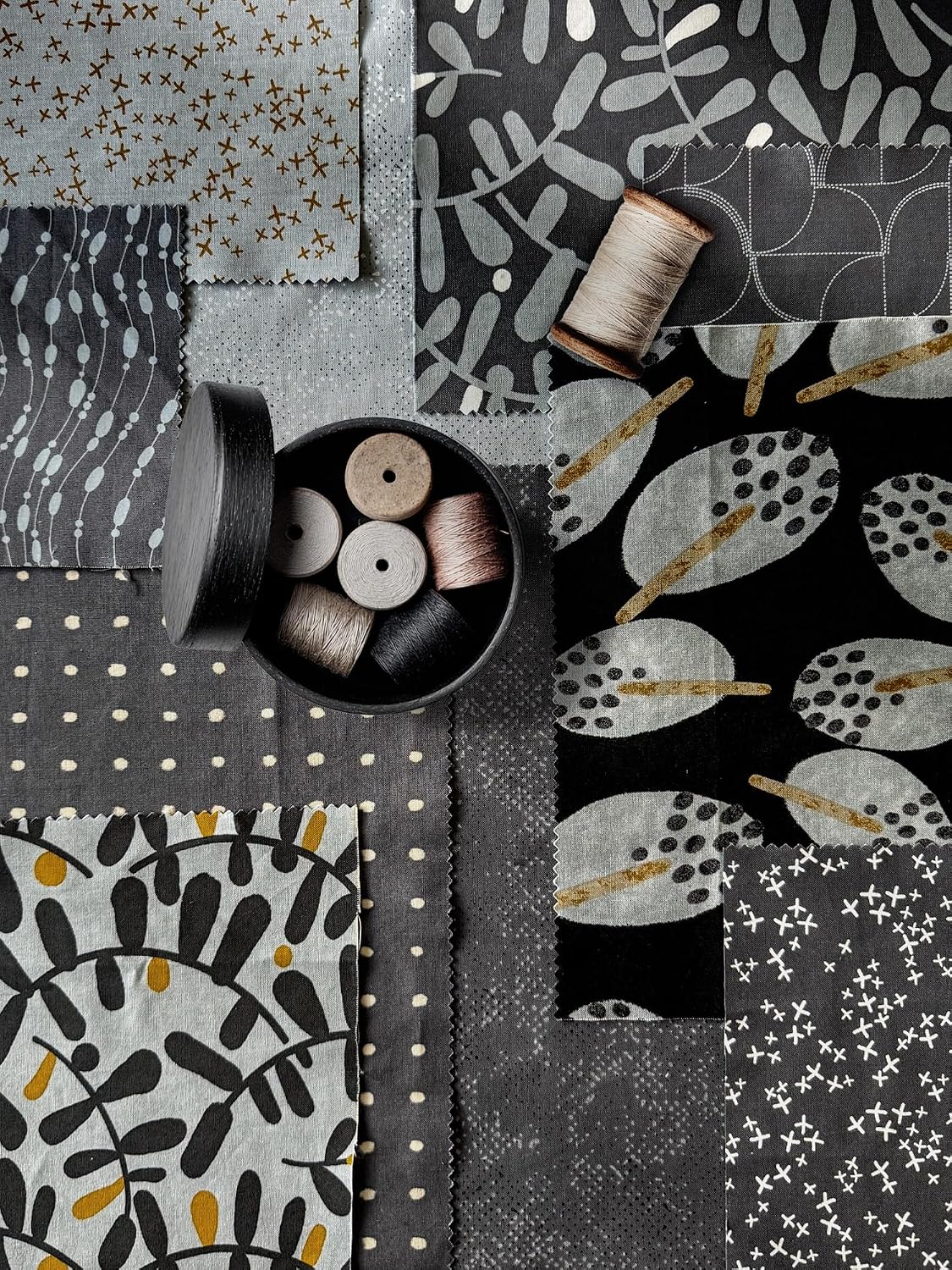 Zen Chic Mira 33 Fat Quarters Moda Fabrics 11670AB