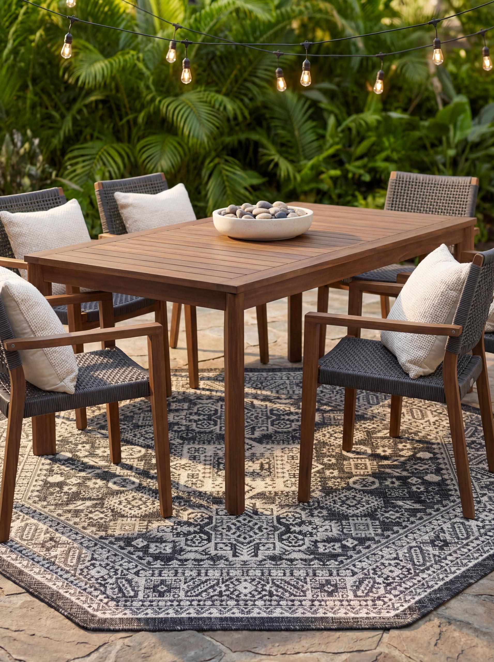 Rugs.com Outdoor Aztec Collection Rug – 8 Ft Octagon Charcoal Gray Flatweave Rug Perfect for Living Rooms, Kitchens, Entryways