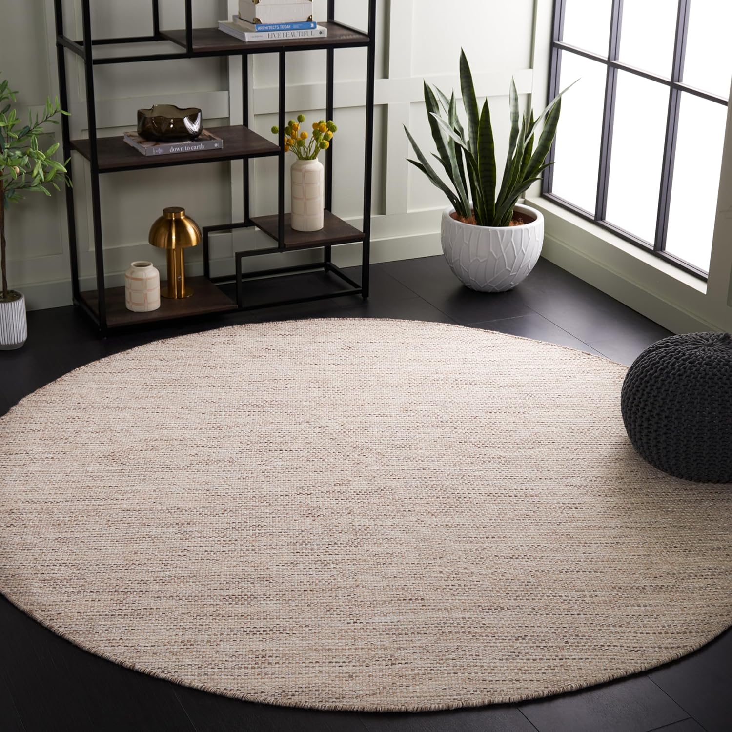 SAFAVIEH Vermont Collection Area Rug - 7' Round, Beige/Ivory, Geometric Design, Ideal for High Traffic Areas in Living Room, Bedroom, Dining (VRM807B)