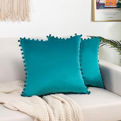 Elegant Comfort POM-POMS - Juego de 2 fundas de cojín de terciopelo con flecos, suaves, lisas, decorativas, cuadradas, para sofá o cama, sala de