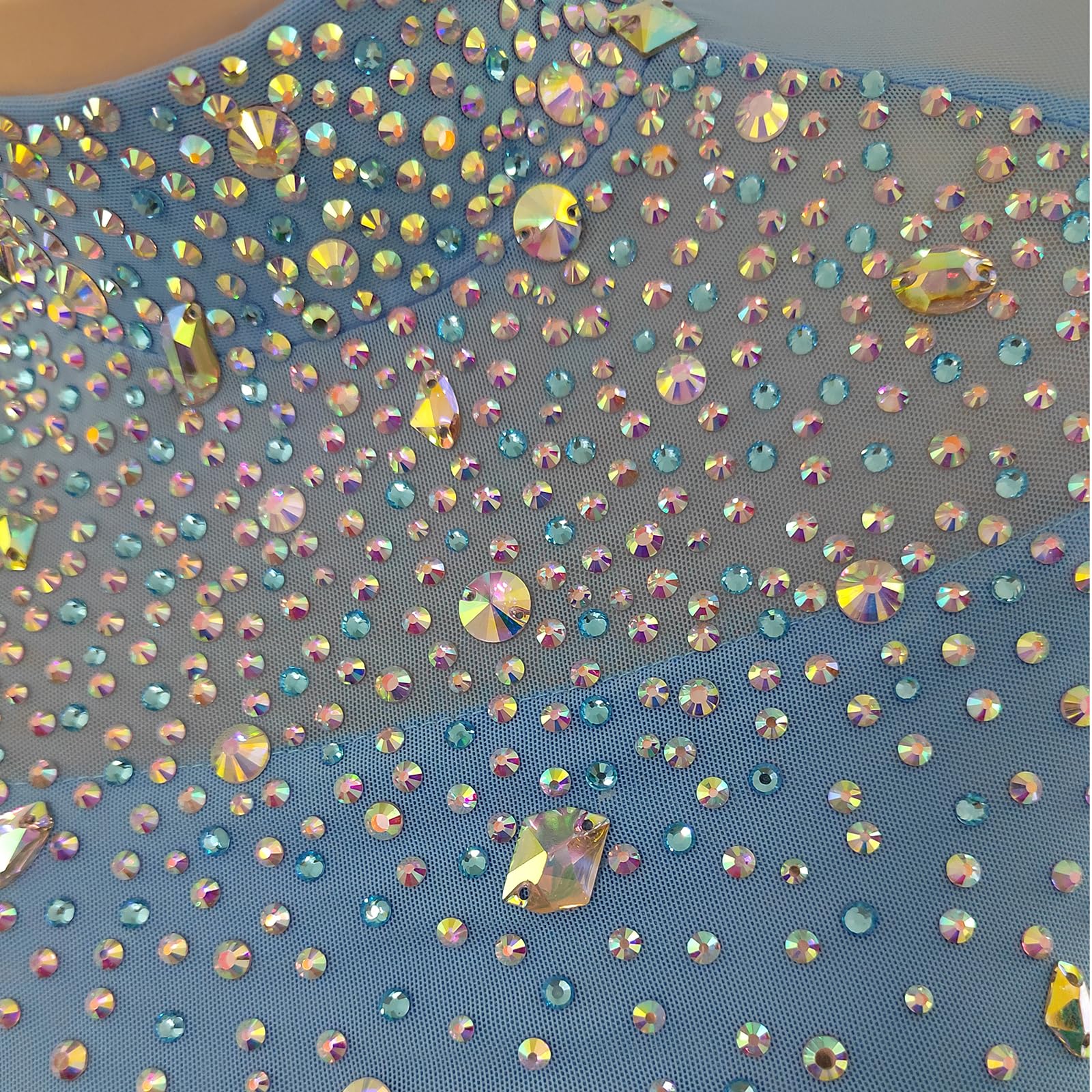 LIUHUO Falda de patinaje artístico azul claro Rendimiento de la competencia de la manga del dedo del diamante brillante