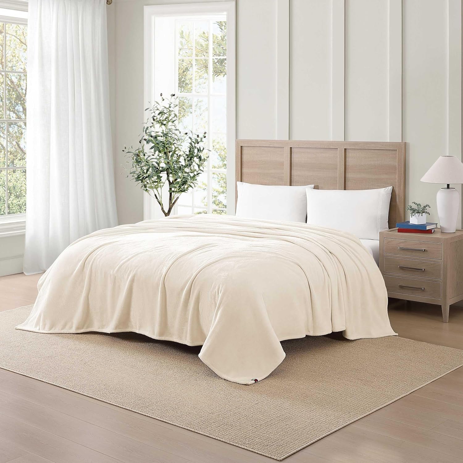 Tommy Hilfiger - Twin Plush Blanket, Medium Weight Bedding for Year-Round Use, Perfect for Layering on Beds or Couches, Dorm Essentials (Light Beige)