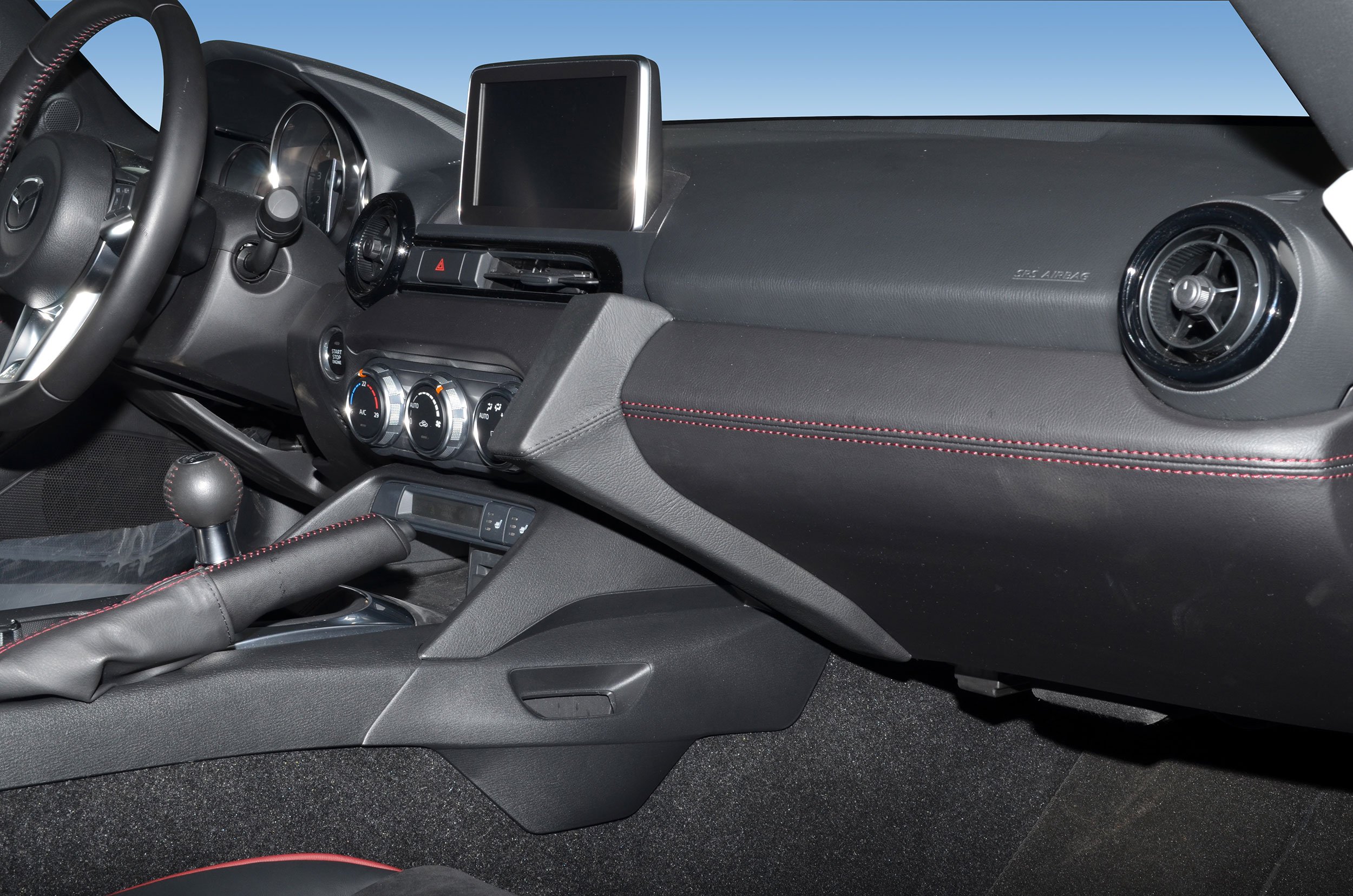 KUDA 2225 uchwyt sztuczna skóra czarny do Mazda MX5 (ND) od 2015