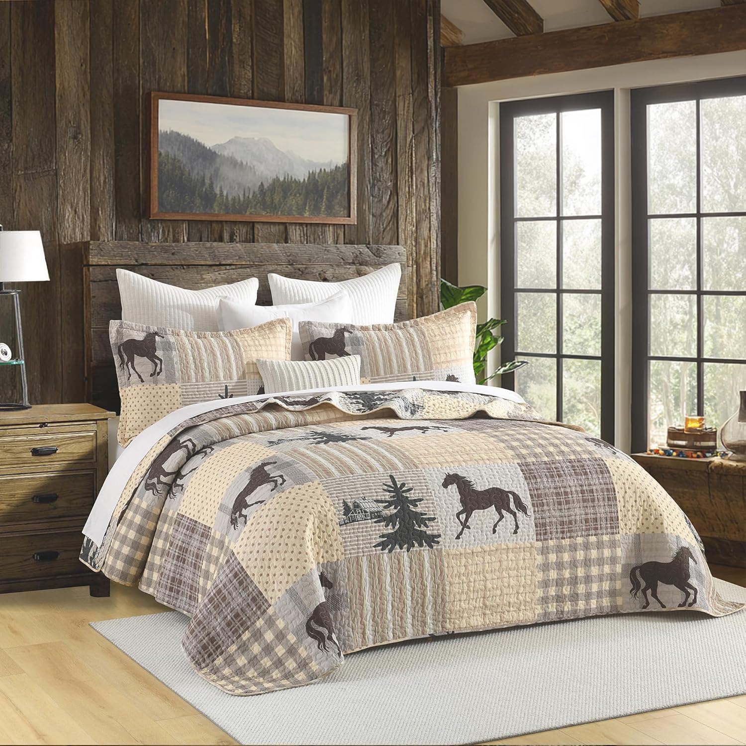 Cabin Horse Queen Size Quilt Set - Rustic Animal Patchwork Queen Quilt with 2 Shams, Wildlife Plaid Quilt Bedding Set, 3 Piece Prewashed Lightweight Bedspread Set for Queen Bed, Beige Tan Brown | Lodge Alaska