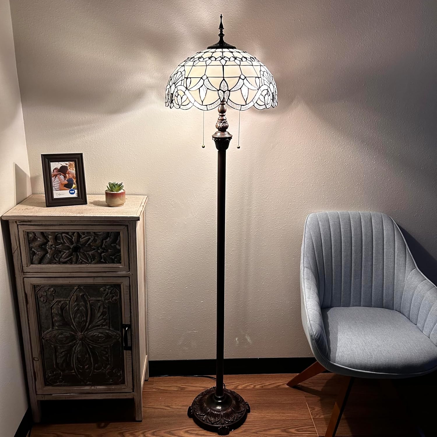White Stained Glass Floor Lamp Baroque Style Metal Base LED Bulbs Included for Living Room Bedroom 16" D*16" W*64" H
