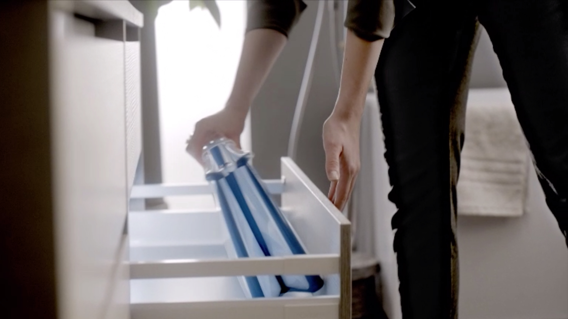 Supporto Per Vaschetta Flexi Bath Stokke Grigio - Altezza Comoda Per Bagnetto Neonati Fino 10kg