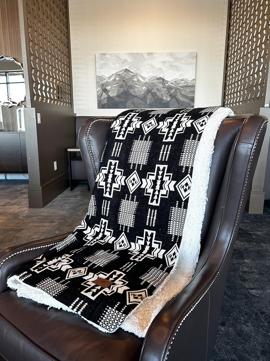 Inca Aztec Plush Weighted Warm Blanket | Southwest Indian Navajo Boho Style | Native Woven Western Cozy Bedding Cover | Sherpa Faux Alpaca | Luxurious Winter Blanket (Obsidian Black, Queen)