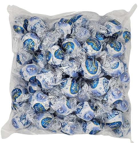 Miniatura 3 de Lindt Lindor - Trufas de muñeco de nieve de chocolate con leche, perfectas para regalos, vacaciones, celebraciones y aperitivos, a granel, 4 libras