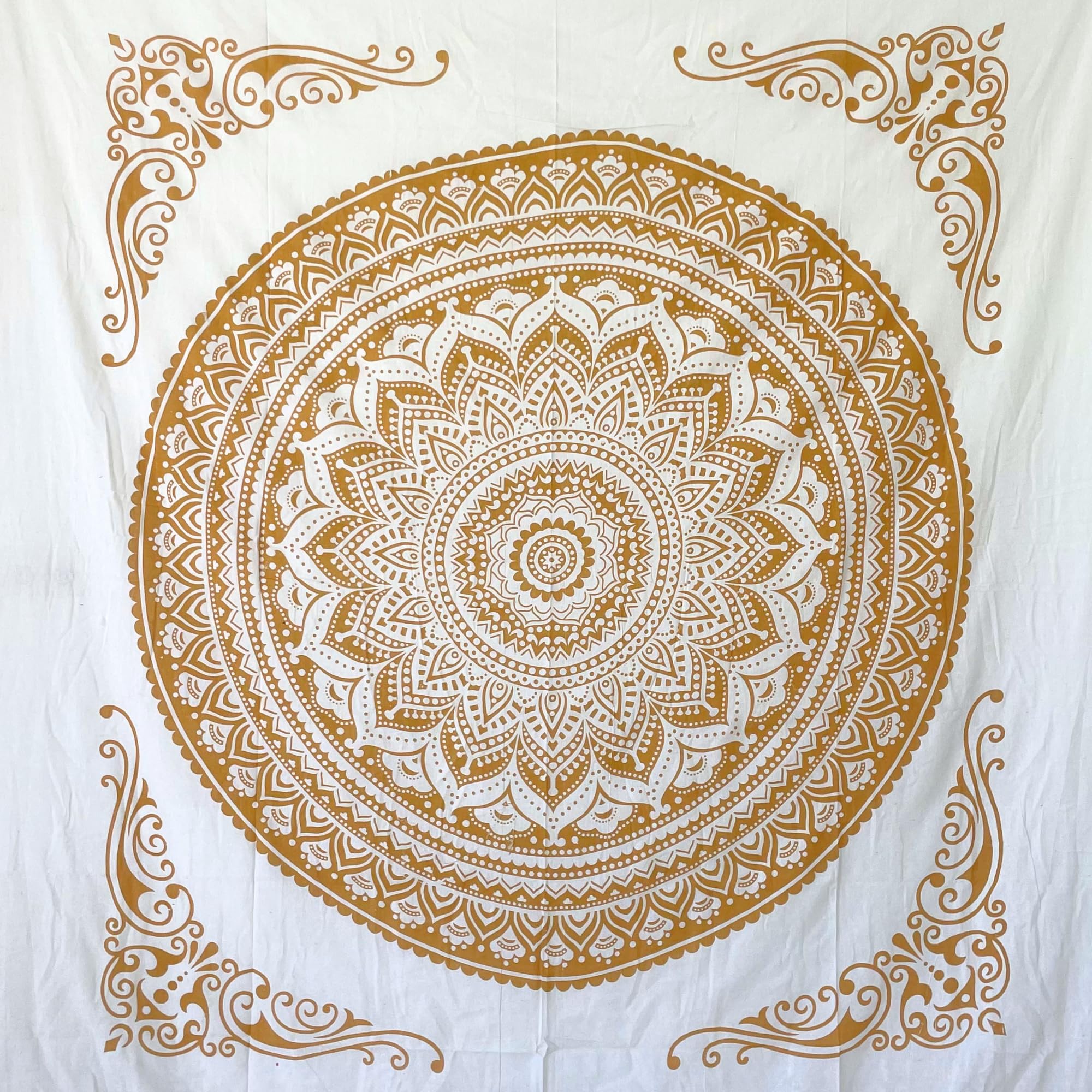MOMOMUS Toalla Mandala de Playa Grande con Flecos o Toalla Grande para la Playa, XXL y Antiarena - Ideal como Manta, Esterilla o Pareo para Suelo - Marrón, 210x240 cm