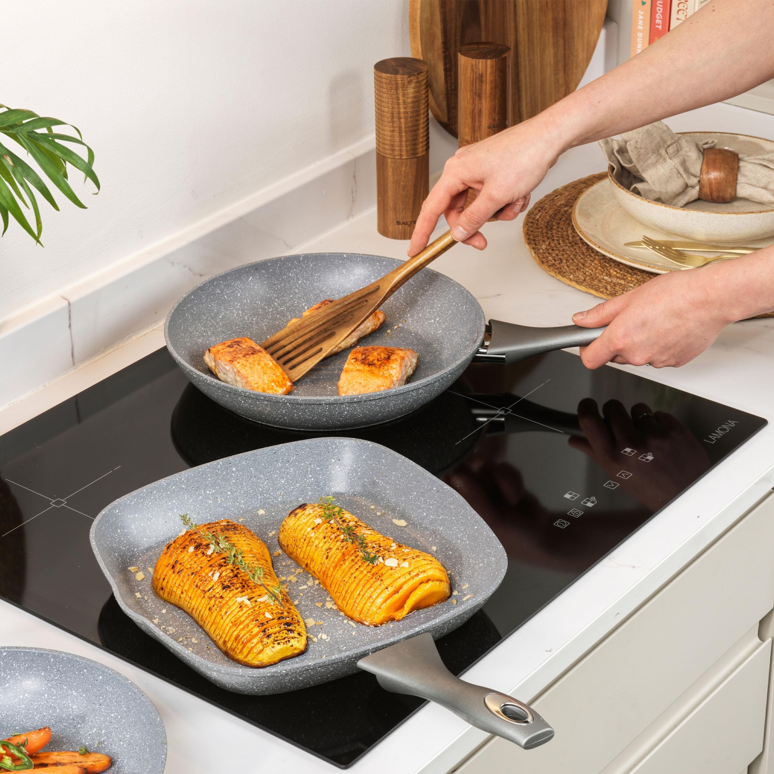 Salter BW02764G Sartén Antiadherente de Aluminio Forjado De La Colección Marblestone, Mango De Baquelita, 28 cm, Apta Para Lavavajillas, Revestimiento De Mármol, Gris