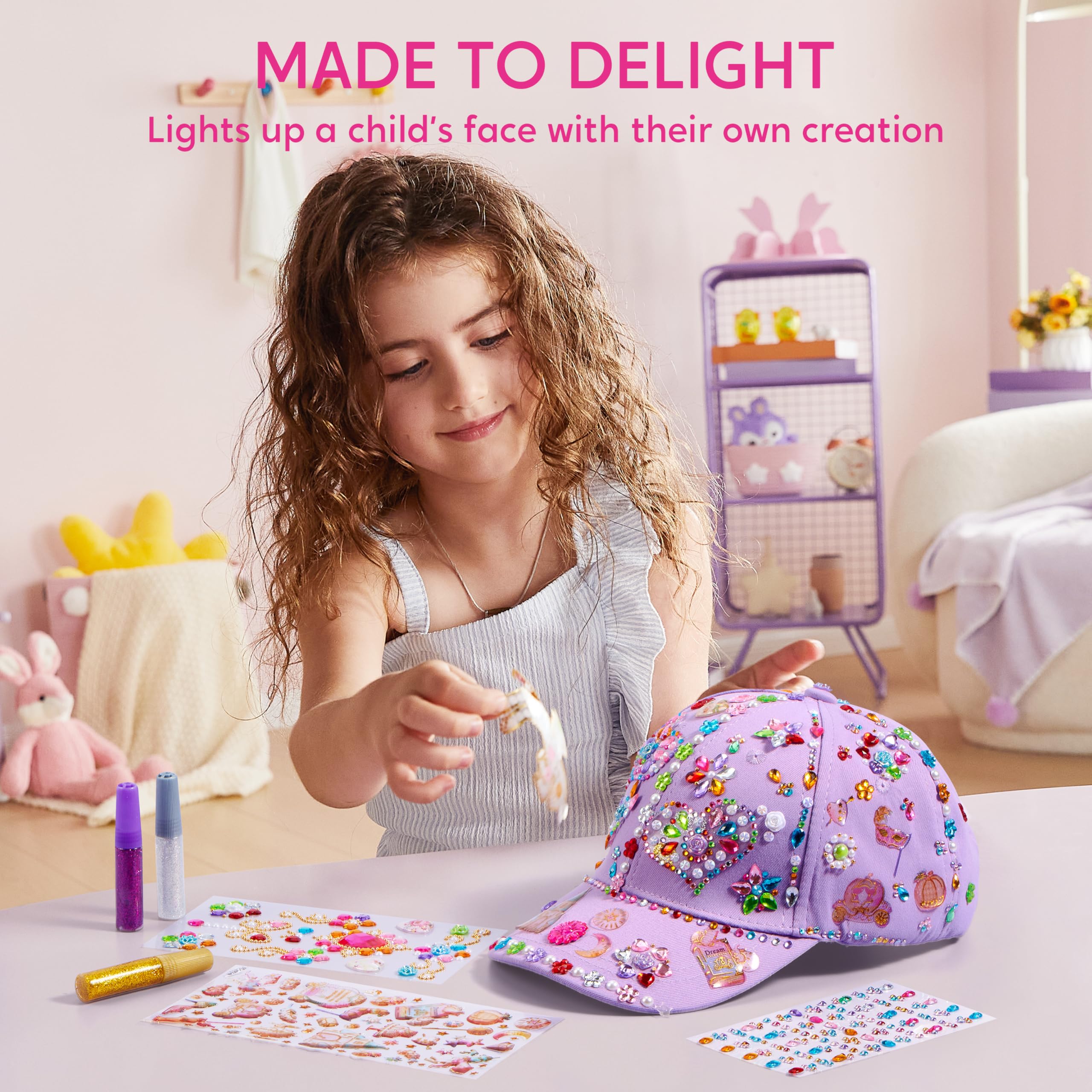 Klever Kits DIY Casquette de Baseball à Personnaliser, Idée Cadeau Fille avec 7 Autocollants, Activites Manuelles pour Filles, Cadeau Créatif Fille 4-12 Ans pour Anniversaire et Noël