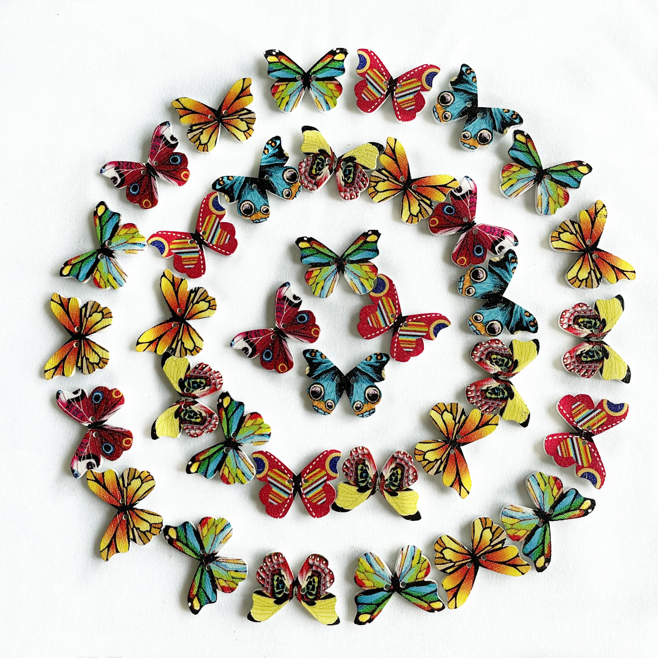 Norinoya 50PCS Butterfly Buttons for Knitting Crafting Baby Cardigans,Handmade Project Children's Manual Button Painting,Arts Crafts Sewing Haberdashery Buttons DIY Cloth Supplies (30 * 21 * 3mm)