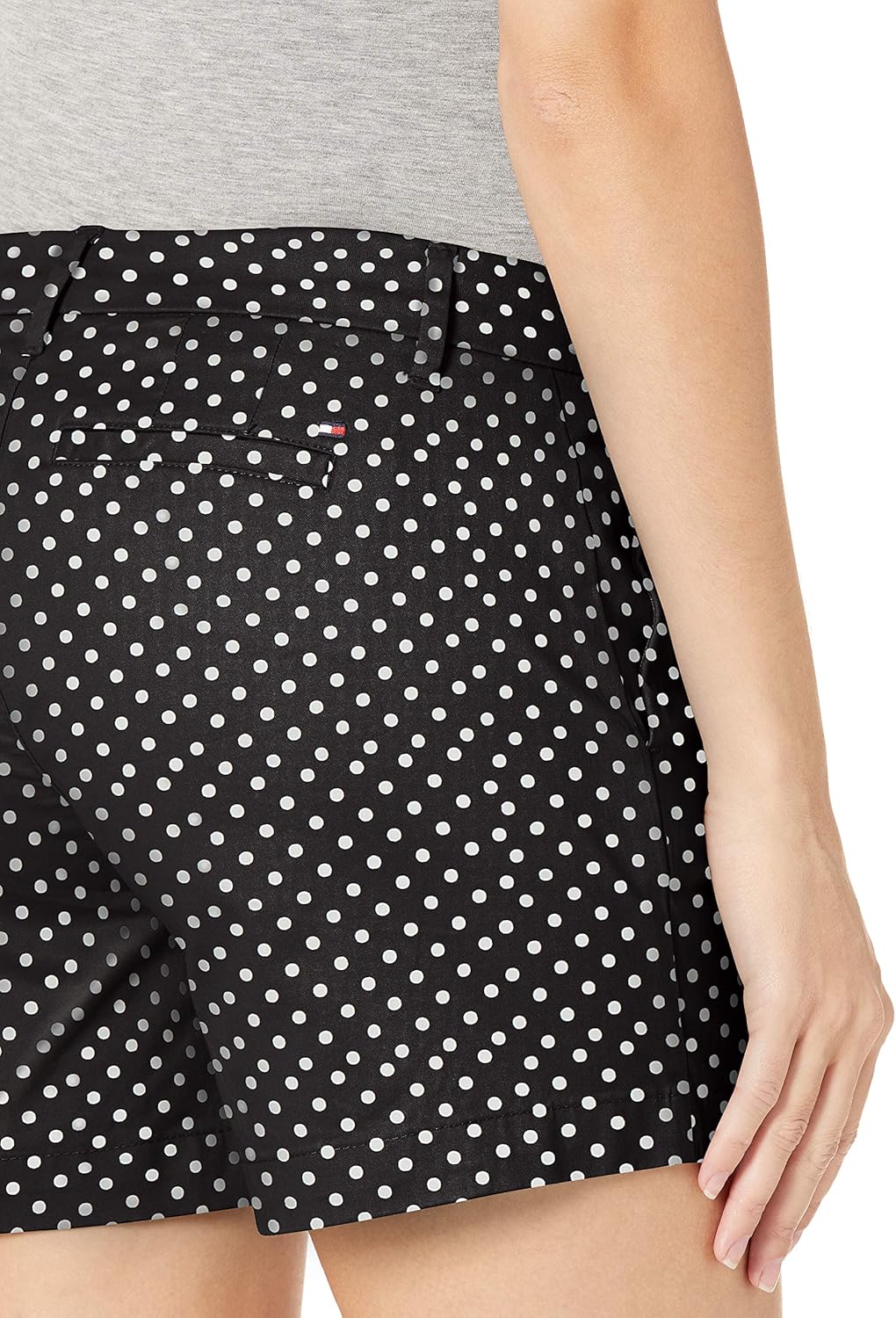 Tommy Hilfiger Women's Hollywood 5-inch Chino Lightweight, Cotton Shorts for Summer