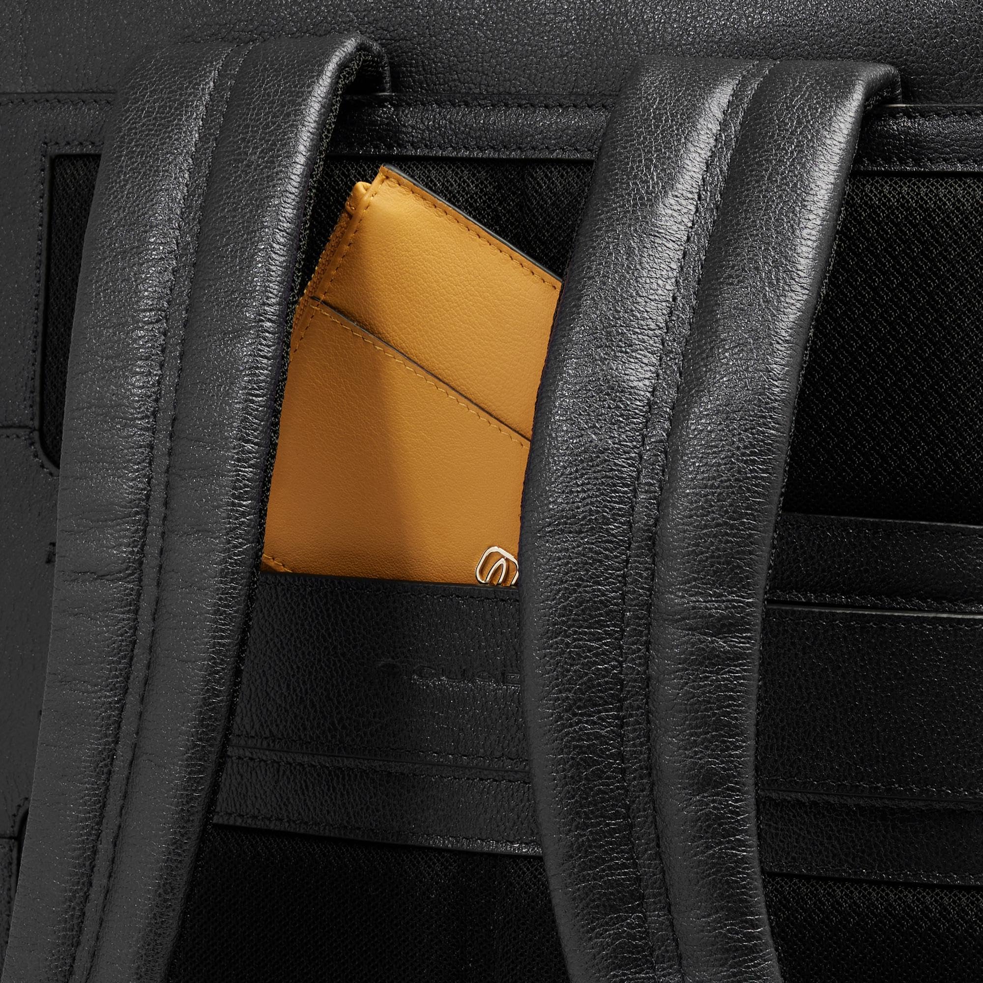 PIQUADRO Zaino donna porta pc 15,6" | Aggancio per Trolley, Spallacci imbottiti, Vani organizzati, Elegante e Funzionale, Ufficio, Uso quotidiano