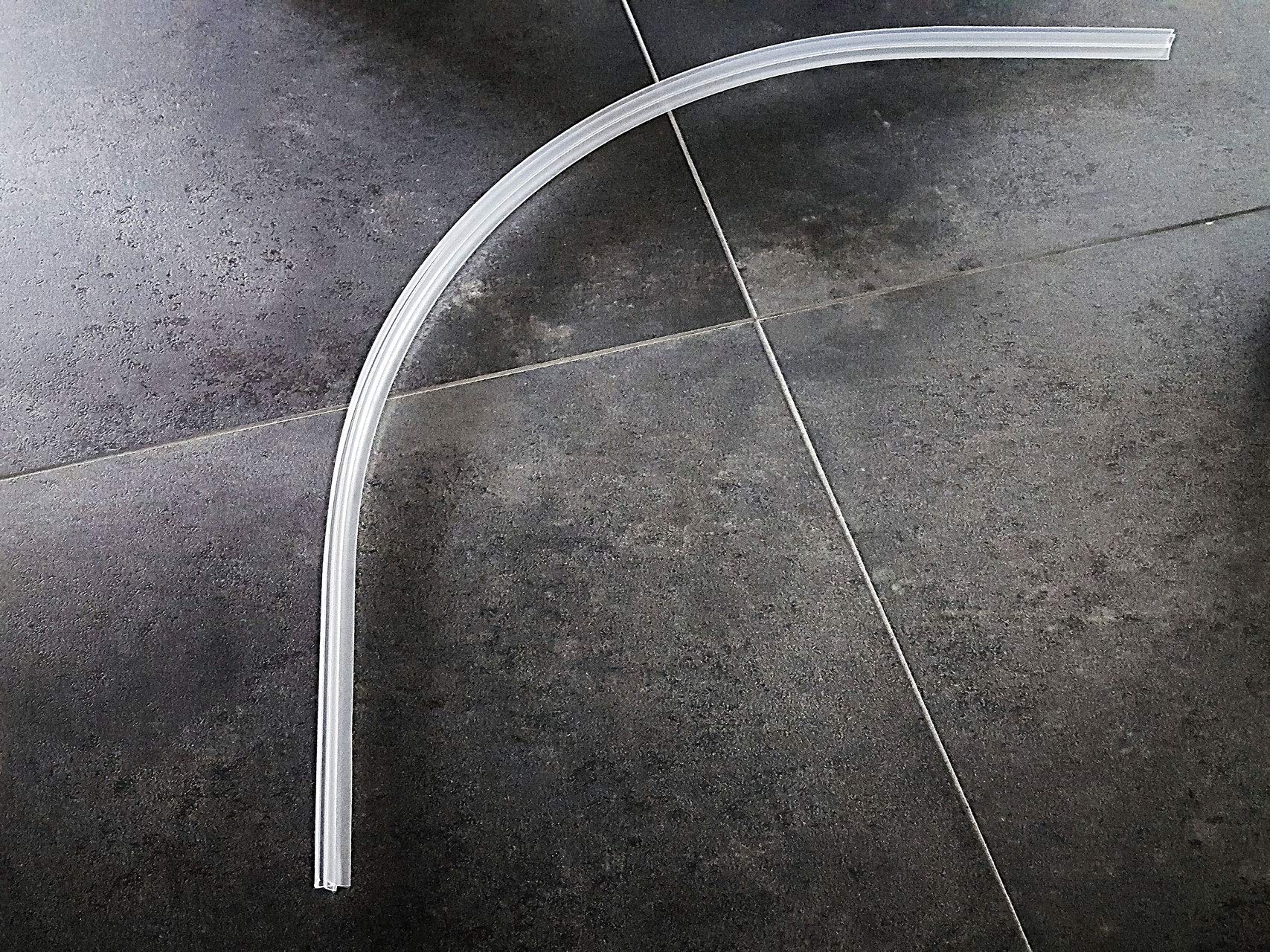 KRISTHAL gebogene Dusch-Türdichtung für Viertelkreisduschen mit kurzer Abtropfleiste und Verstärkung unten, Duschdichtung für 6 und 8 mm Glas, Made In Germany - Art. Nr. 5101