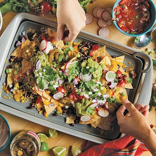 Miniatura 5 de Rachael Ray Tools and Gadgets - Alfombrilla antiadherente de silicona para asar y hornear, 10 pulgadas x 14.75 pulgadas, gris