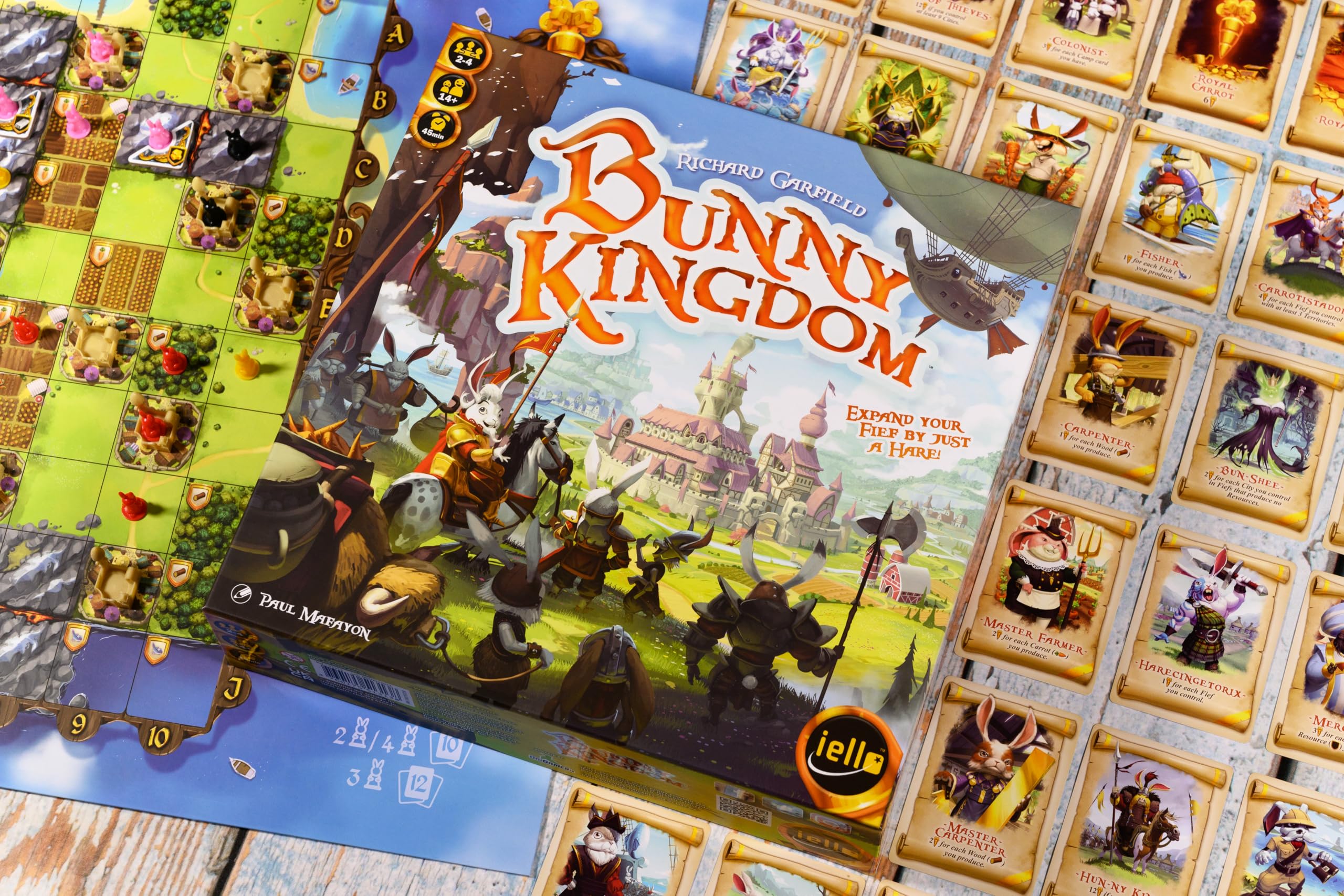 Bunny Kingdom | Board Game | Ages 14+ | 2 to 4 Players | 45 mins Minutes Playing Time