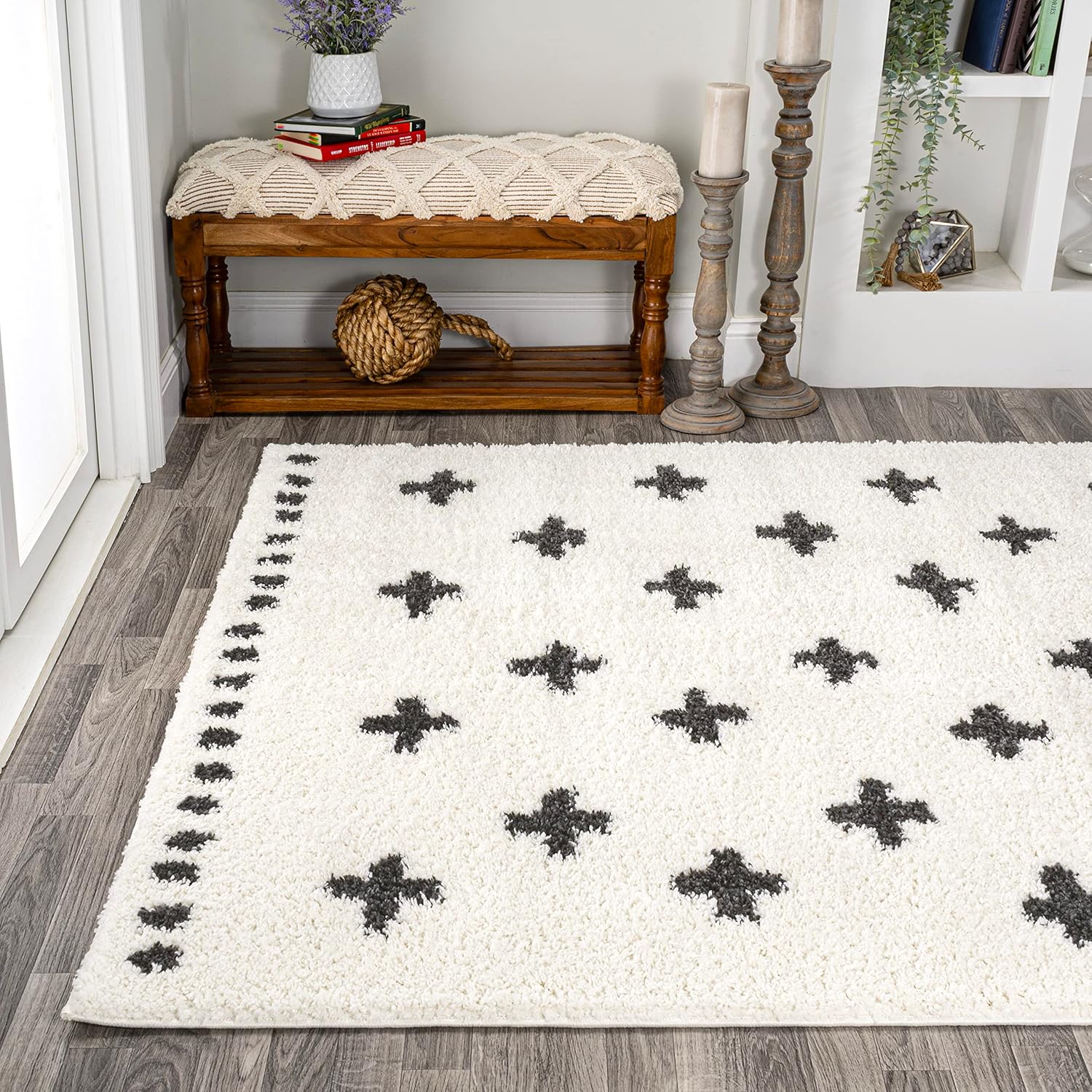 JONATHAN Y Cristo Berber Geometric Shag White/Gray Indoor Area Rug, 3x5, Bohemian, Contemporary, Easy-Cleaning for Living Room, Bedroom, Kitchen, Pet Friendly, Non-Shedding (MOH403A-3)