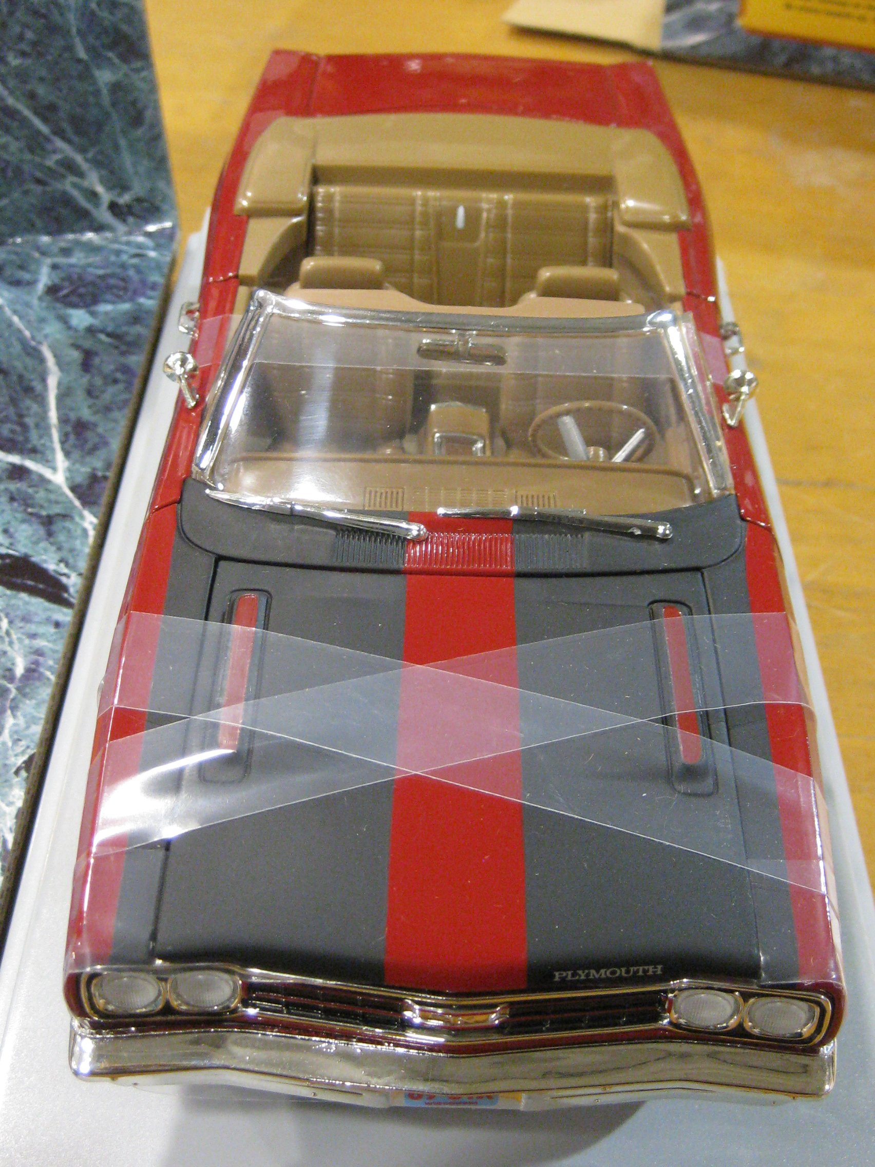 Amazon.com: 1969 Plymouth GTX Convertible in Red & Black Diecast 1