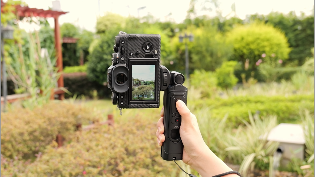 Watch Replaces Fujifilm TG-BT1 Tripod Grip Bluetooth Remote Tripod