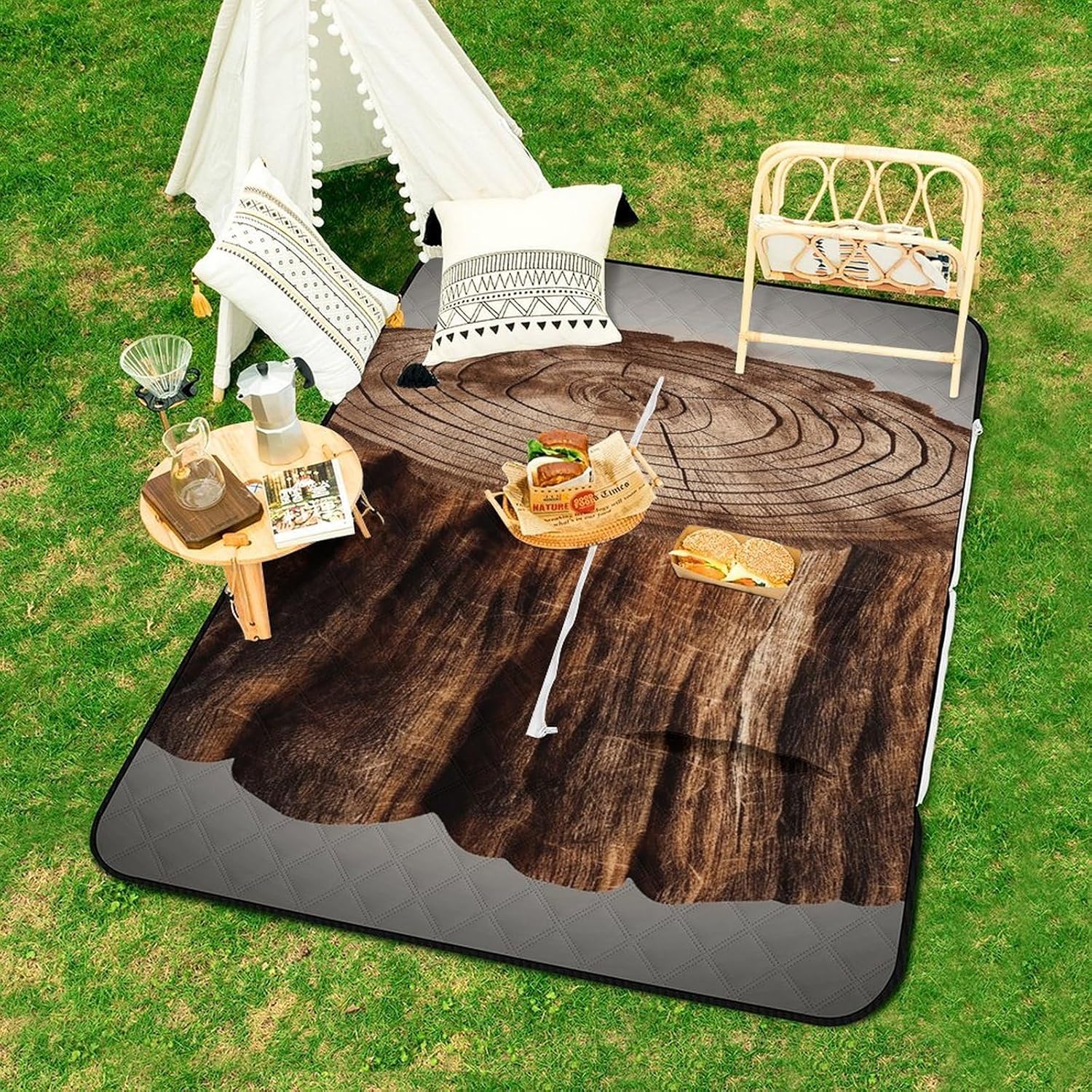 Stump of Oak Tree Picnic Blanket 150x100cm, Foldable 2-in-1 Picnic Mat and Tote Bag Portable Waterproof Beach Mat Sandproof Outdoor Blanket for Park, Hiking, Beach, Camping, Travel