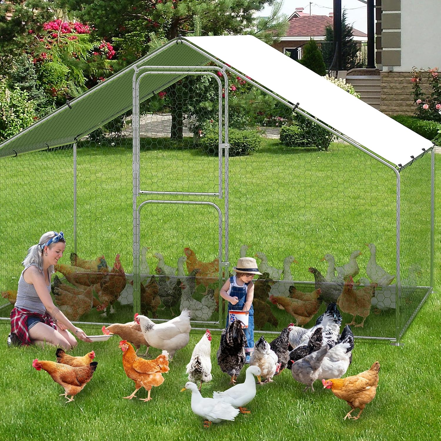 Diagram showing the product dimensions of the chicken coop: 118.11 inches (300cm) length, 78.74 inches (200cm) width, and 78.74 inches (200cm) height.