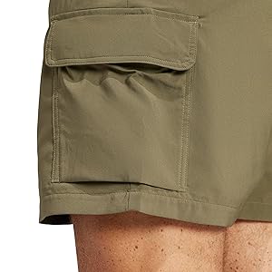 adidas Originals Men's Essentials Small Logo Cargo Chelsea Shorts