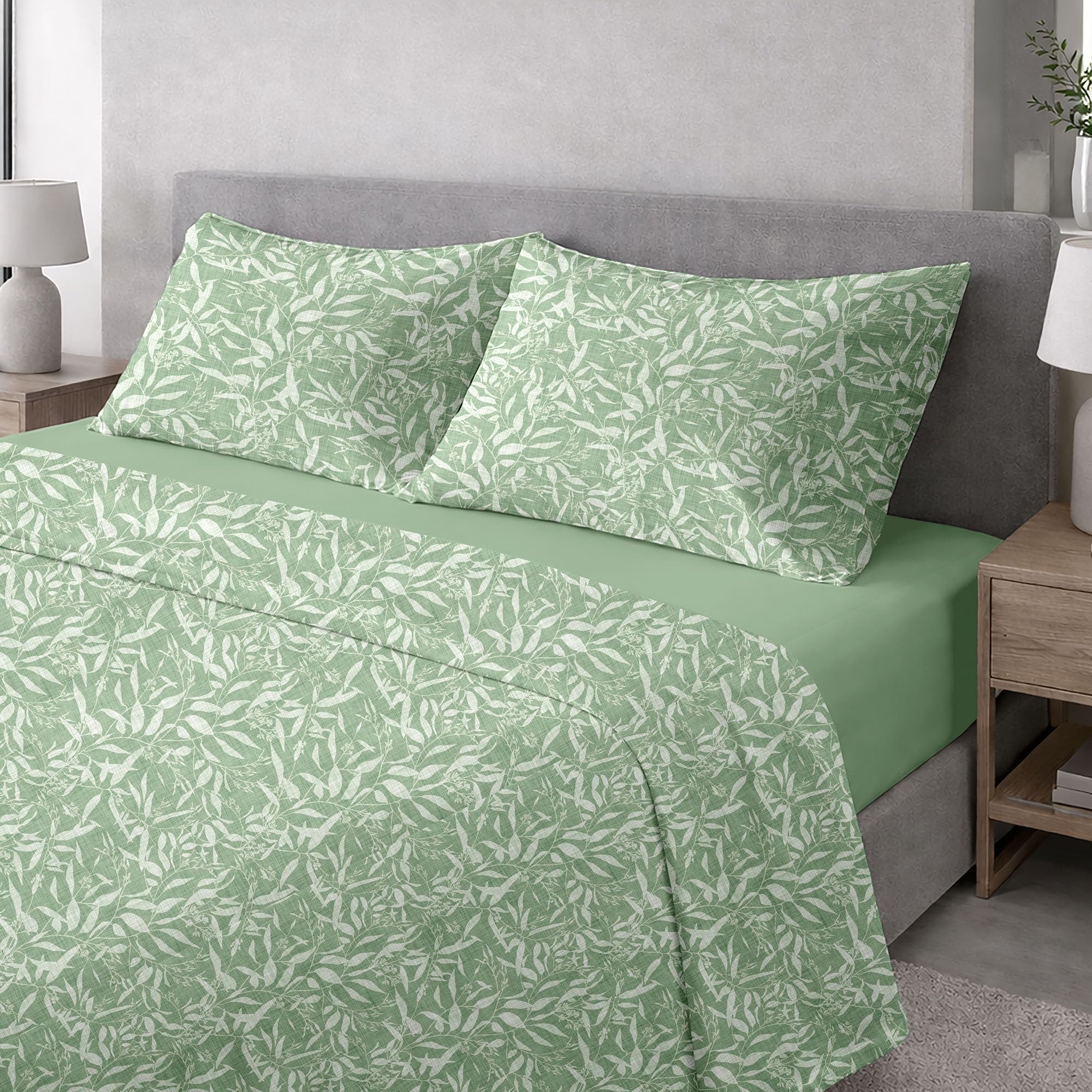 Ruggeri - Completo Letto - 100% Morbida Microfibra di Alta Qualità | 2 Federe + 1 Lenzuolo con Angoli + 1 Lenzuolo Sopra - Collezione Everyday (Foglie Verdi, Matrimoniale)