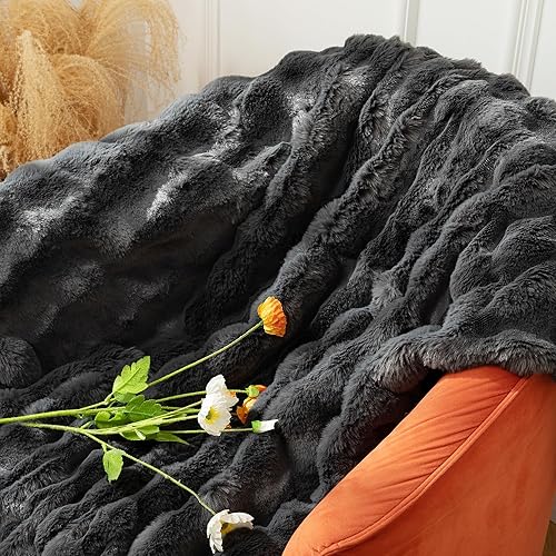 Miniatura 6 de BENVWE Manta de piel sintética, manta de forro polar con burbujas, suave, acogedora y gruesa, manta de felpa esponjosa para sofá, silla y cama, 51 x