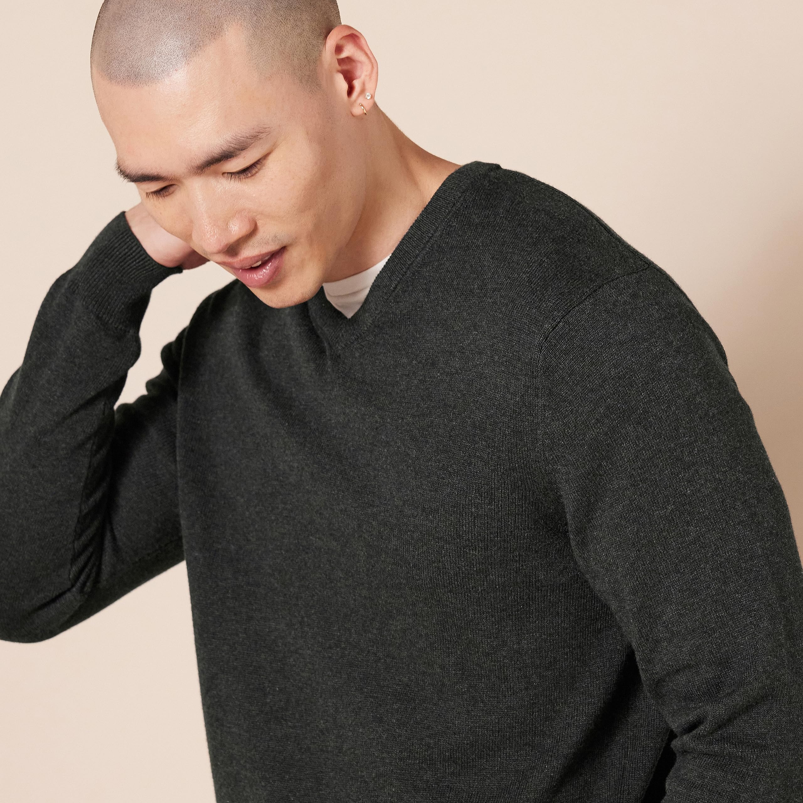 Amazon Essentials Maglione con Scollo a V (Disponibile in Taglie Extra Forti) Uomo