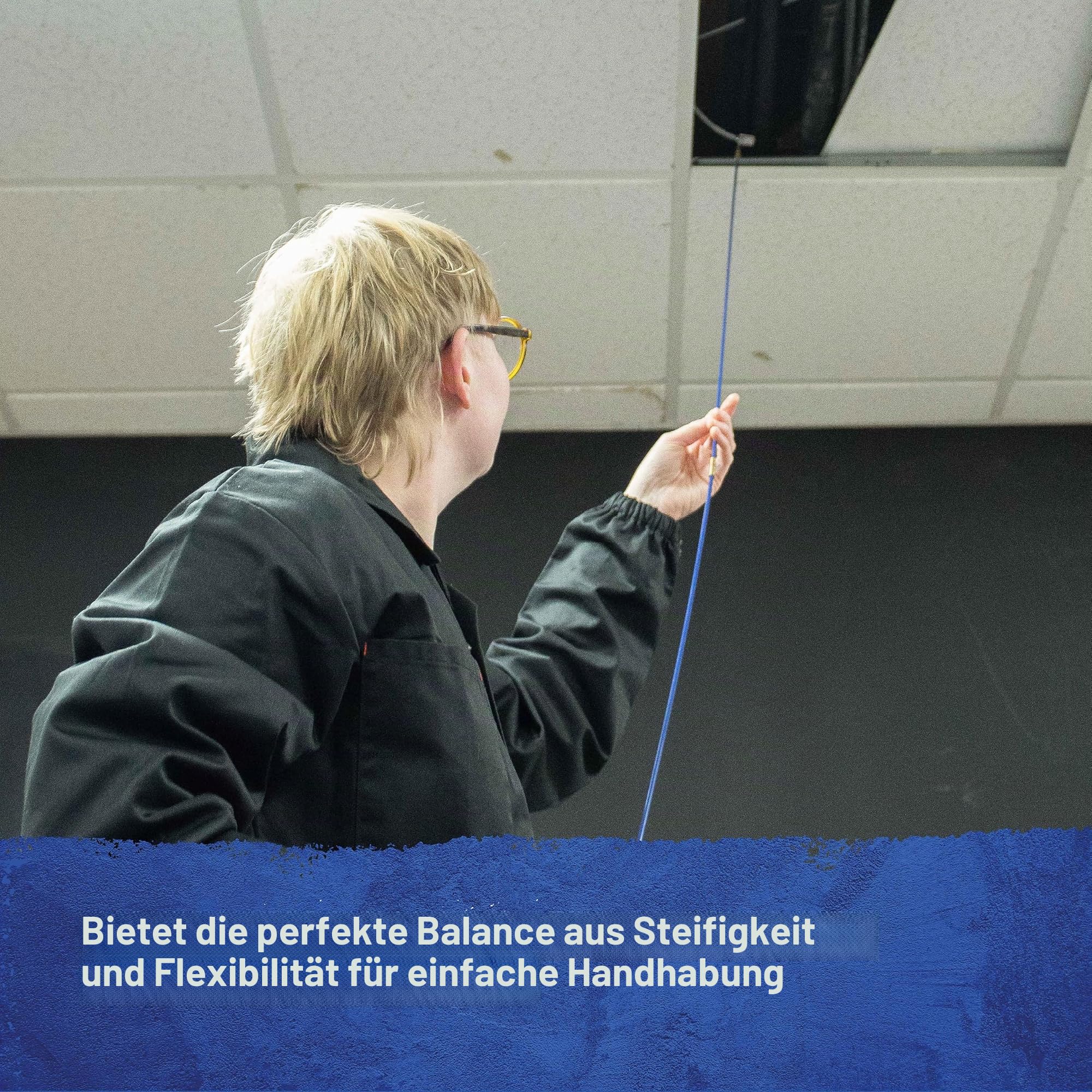Faithfull Kabelzugstangen-Set mit Zubehör – 10 Meter, 4 mm Ø – 15-teiliges Set mit 10 x 1000 mm Fiberglasstangen, Einziehband und Aufbewahrungsrohr
