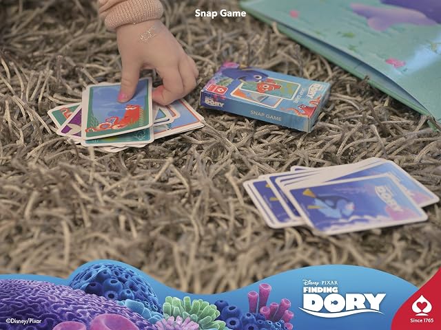 Foto 2 de 2 de Cartamundi Juego de Cartas de la película de Disney, Finding Dory