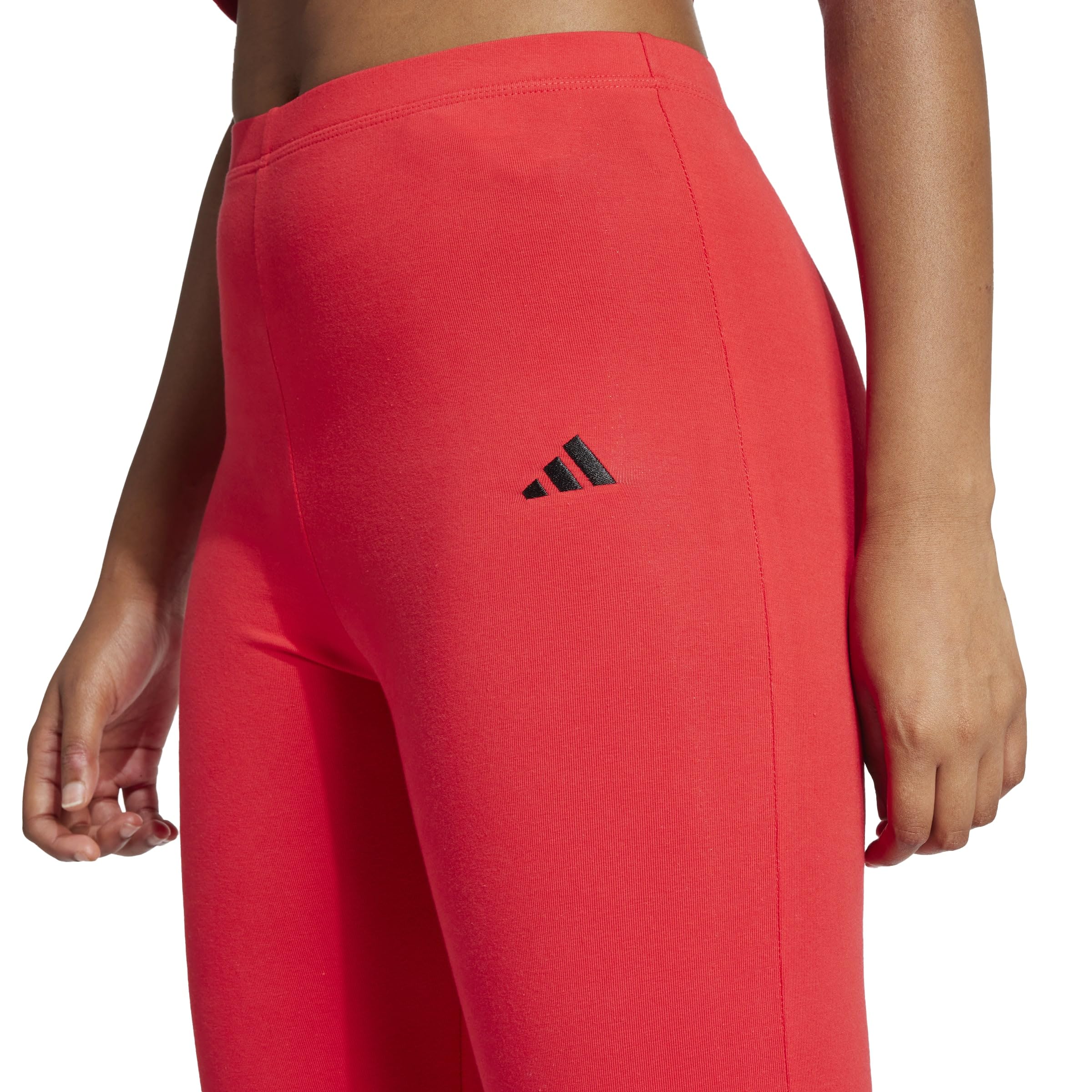 Adidas Essentials Small Logo Flared Leggings - Leggings - Essentials Legging évasé avec Petit Logo - Femme