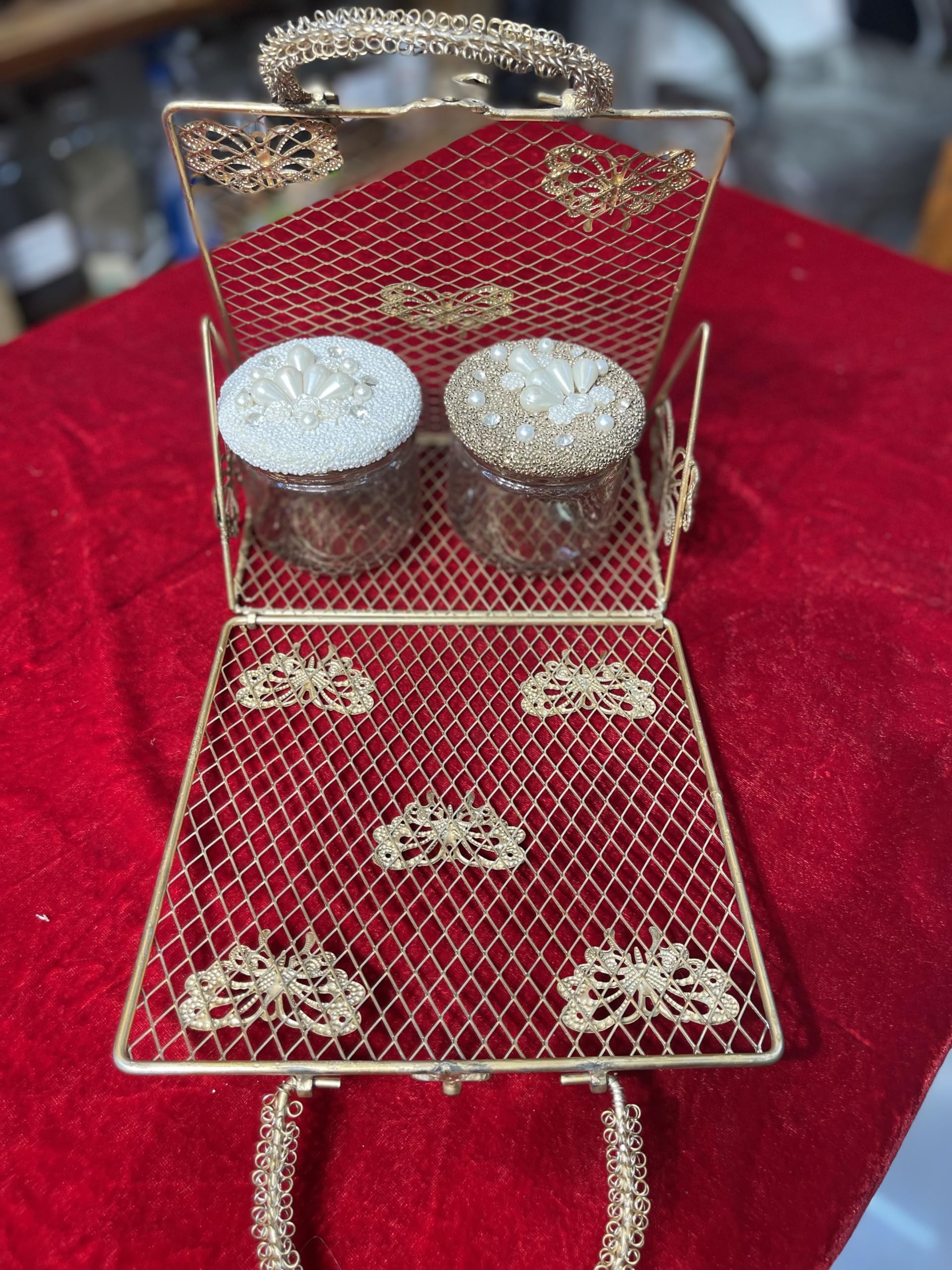 2 - Jar Premium Hamper gold metal 1