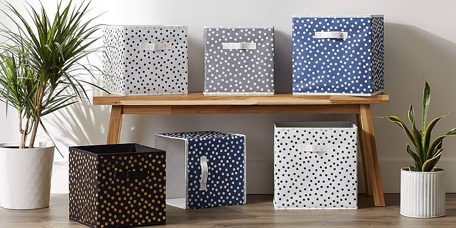 青と銀の花模様の小物入れ 青葉紋 角型ふたもの(小) | 白山陶器直営オンラインストア