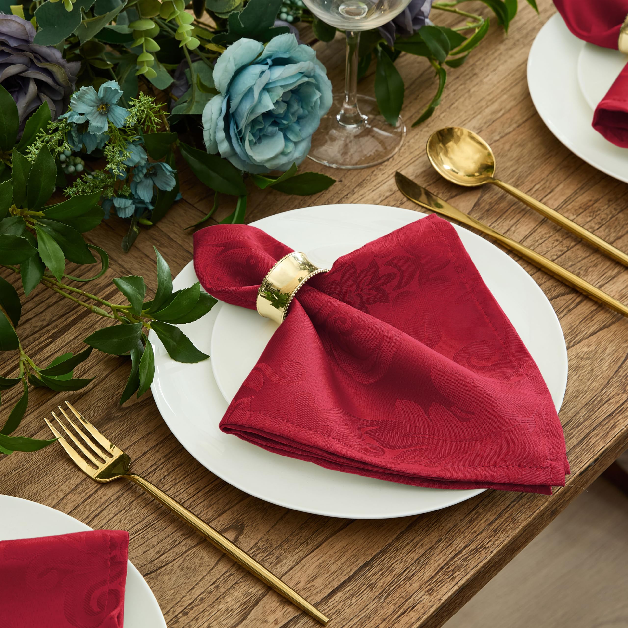 Amazon｜Newbridge バルセロナ ダマスク生地 バレンタインデーレッド