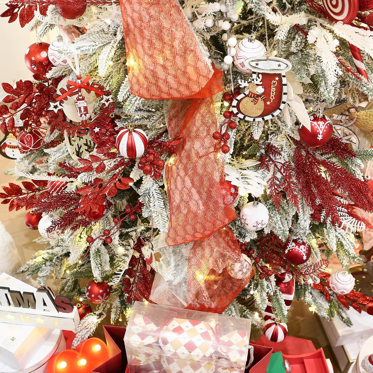 Sea Team 60mm/2.36" Delicate Contrast Color Theme Painting & Glittering Christmas Tree Pendants Decorative Hanging Christmas Baubles Balls Ornaments Set - 30 Pieces (Red & White)
