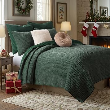 Greenland Home Fashions Finely Stitched Velvet Quilt Set, 3-Piece King/Cal King, Crush Forest
