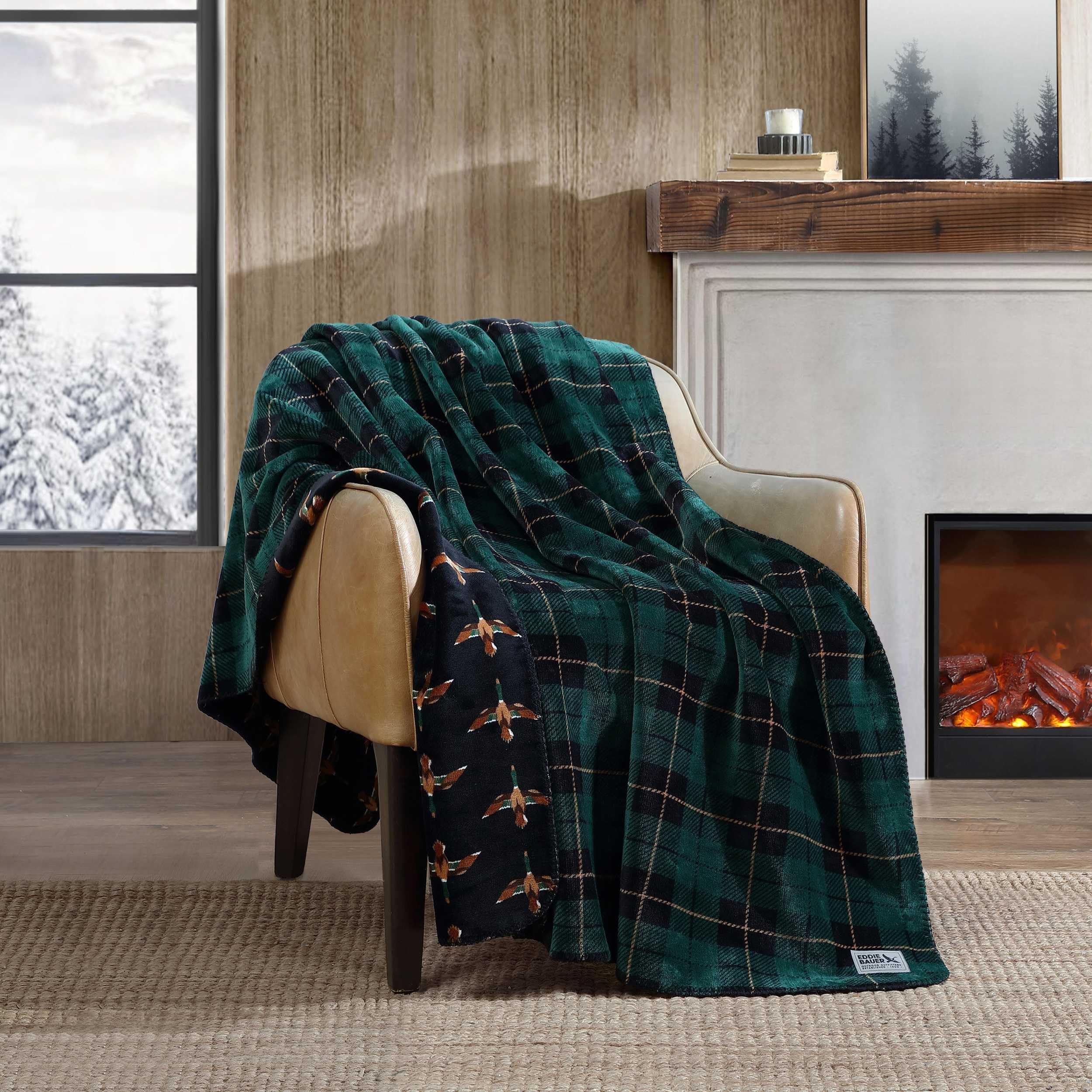 eddie bauer - throw blanket, ultra-soft plush & reversible bedding, throw blanket for couch & bed (capitol hill plaid green, 60" x 70")