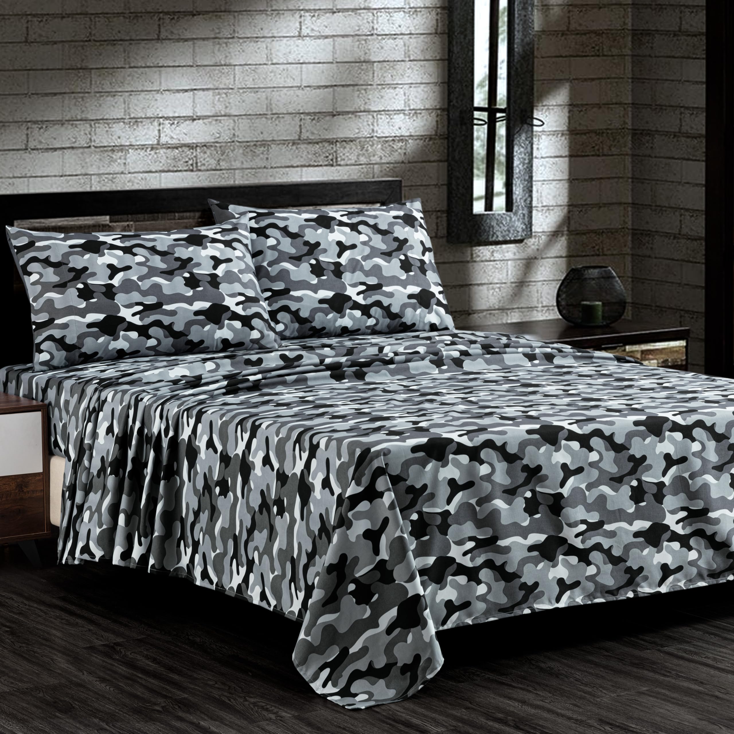 Chezmoi Collection Juego de sábanas de camuflaje militar, 4 piezas, juego de sábanas y fundas de almohada de microfibra con estampado de camuflaje negro y gris, suave, transpirable, tamaño King
