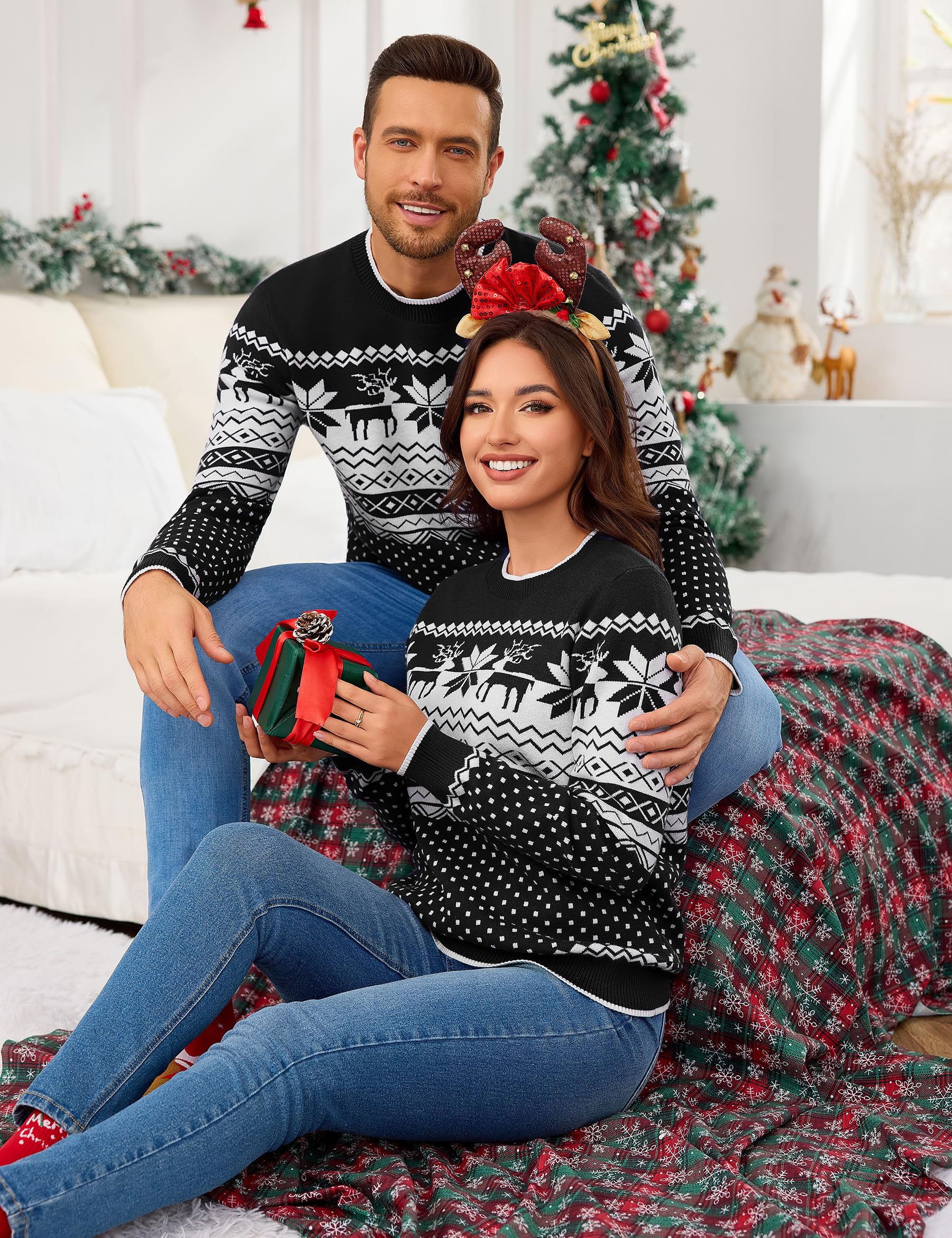 Pull de Noël Famille en Maille Col Rond Motif Renne | Motif renne et flocon, col rond et manches longues pour les fêtes, les soirées d’hiver et les cadeaux de Noël.