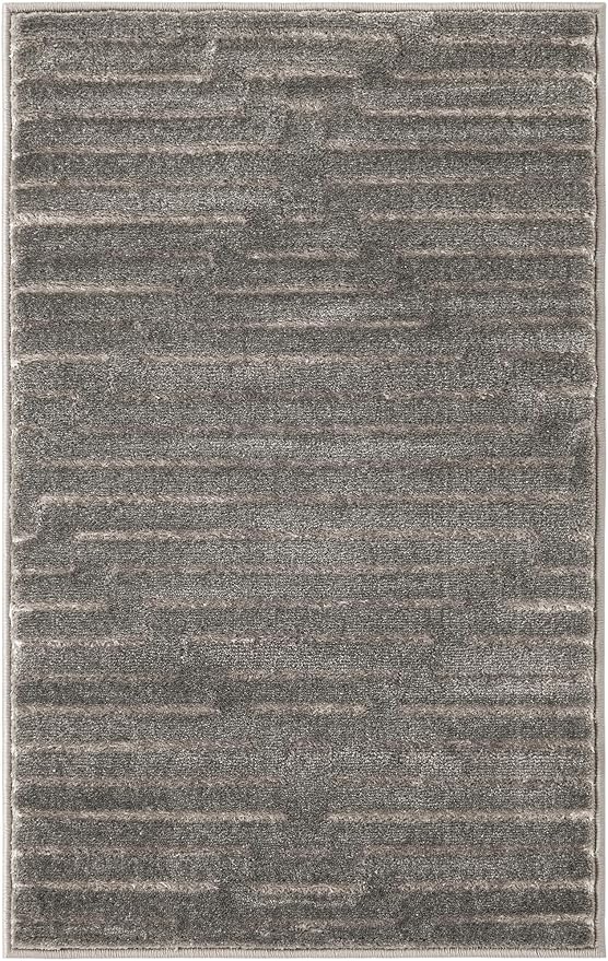 Rugs.com Vogue Geo Collection Rug – 2x3 Gray Medium-Pile Rug Perfect for Entryways, Kitchens, Breakfast Nooks, Accent Pieces