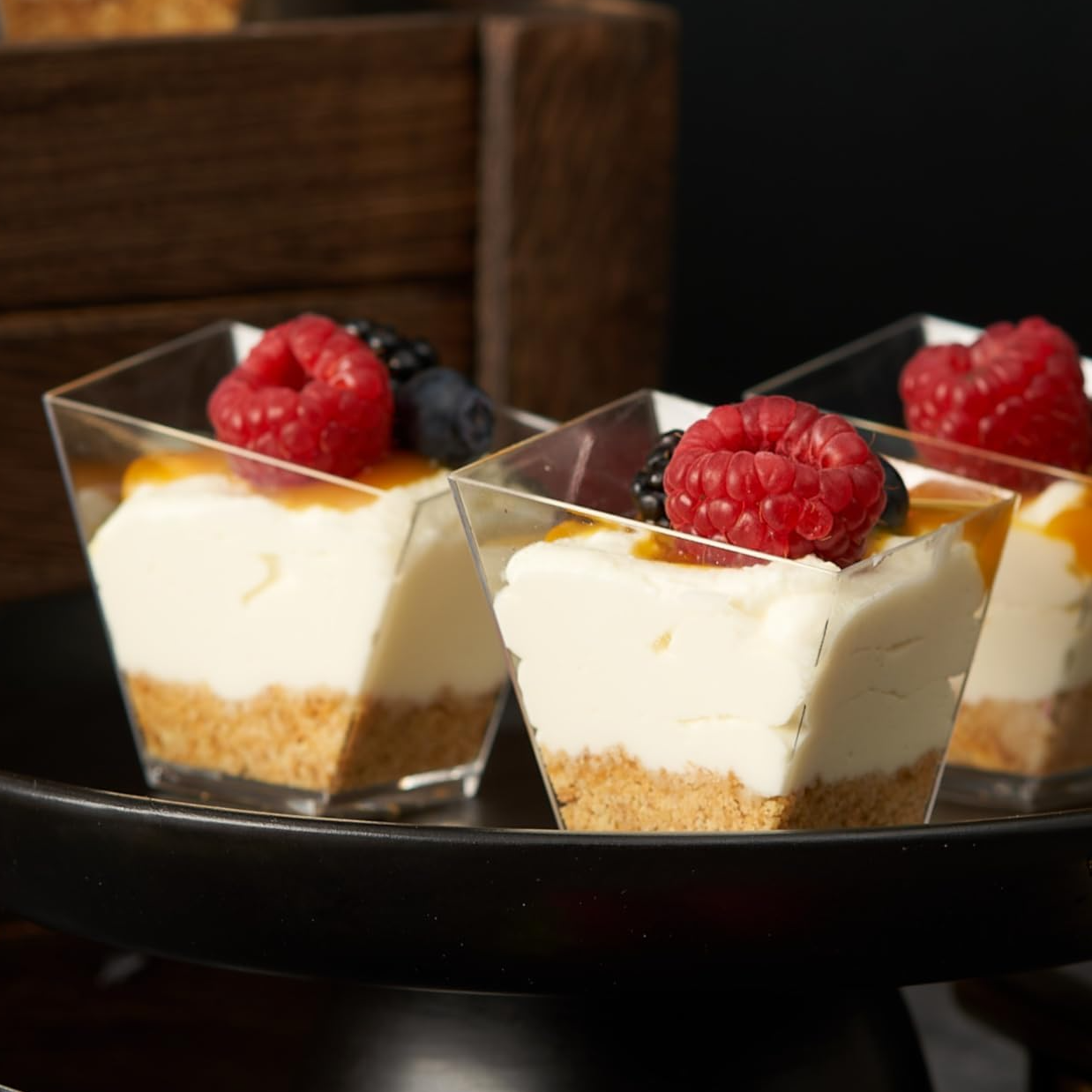 STARVAST 100 tazze da dessert quadrate trasparenti da 150 ml con coperchio e cucchiaio, riutilizzabili in plastica, per feste e dessert