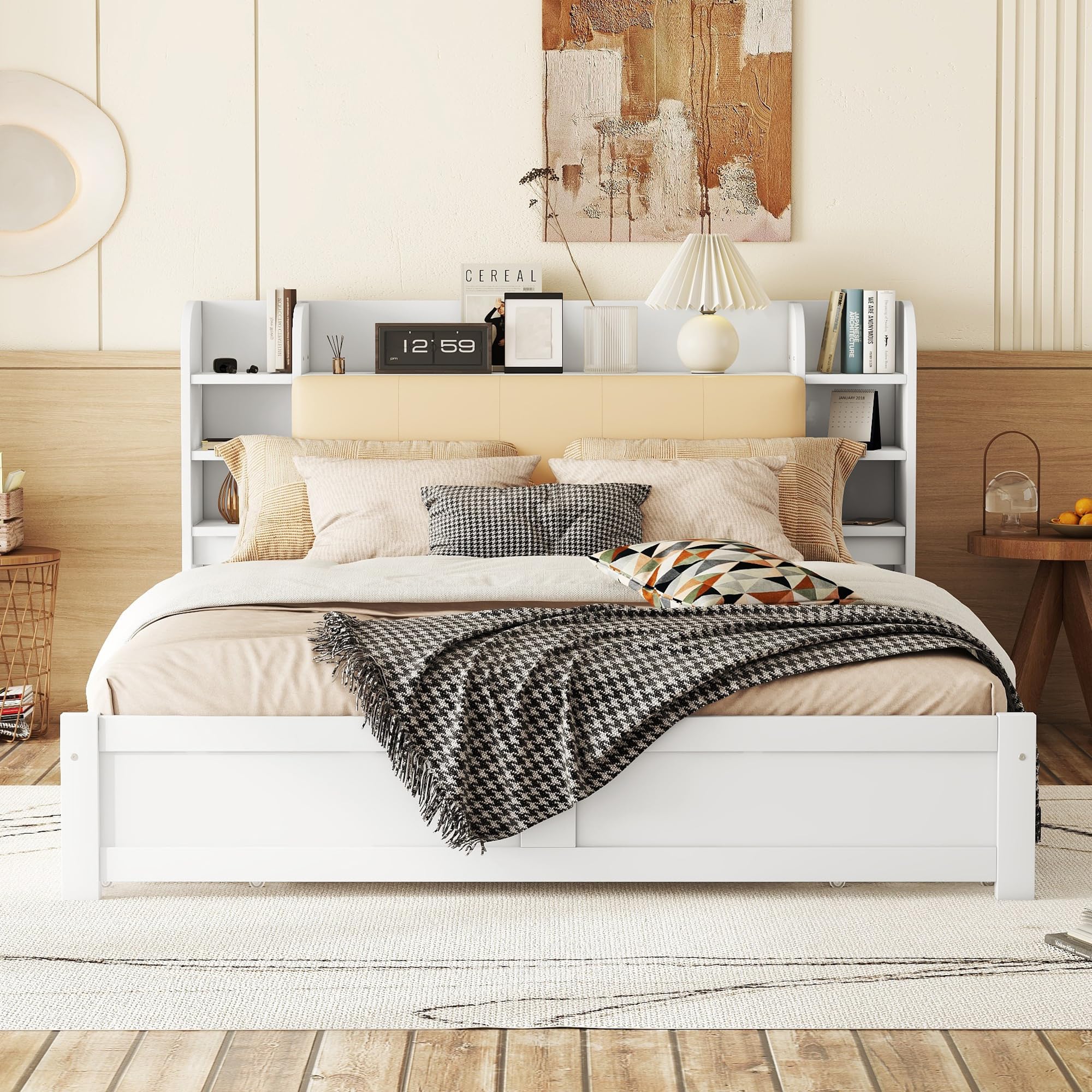 Lit plat de 180 x 200 cm, tête de lit partiellement rabattable, quatre tiroirs, plusieurs compartiments de rangement, blanc