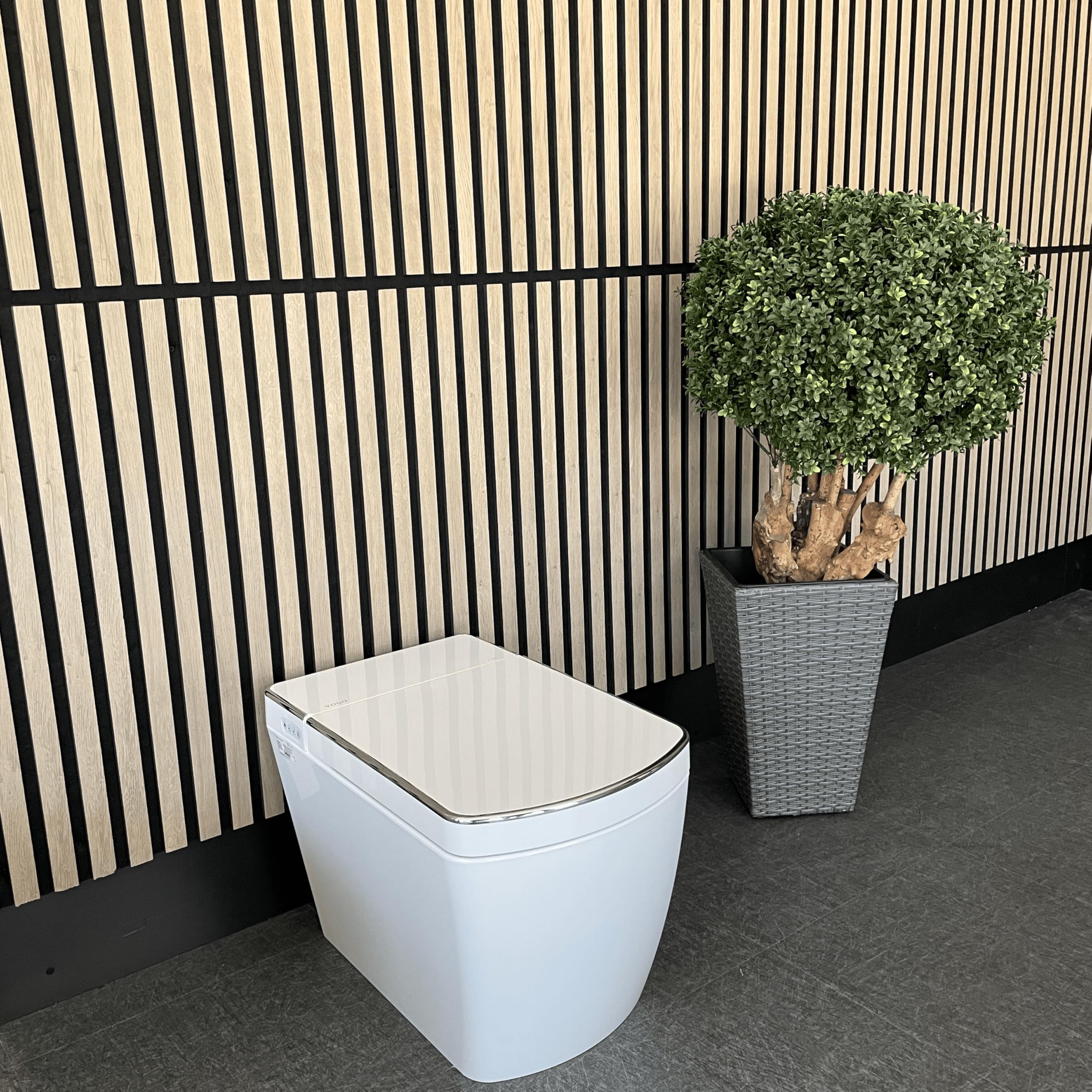 Inodoro Inteligente de Estilo Japonés Tokio | Temperatura asiento ajustable | Chorrito de agua | Mando a distancia | Descarga automática.